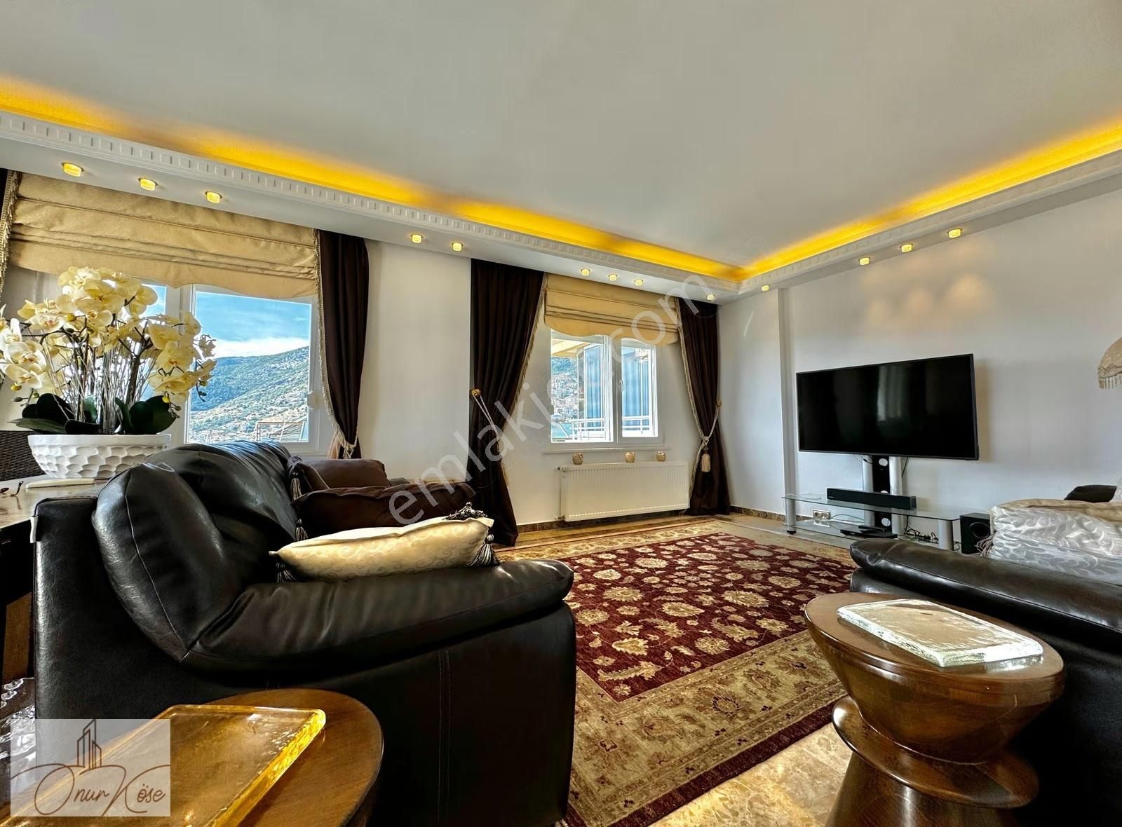 Alanya Merkezde 5+2 Full Deniz Ve Kale Manzaralı Özel Daire - Görsel 32