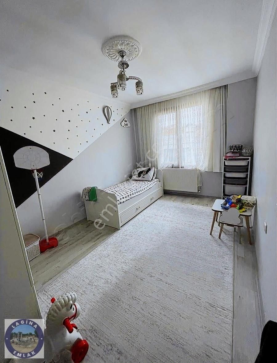 Lagina Emlak'tan Satılık 4+1 Dublex Daire - Görsel 2