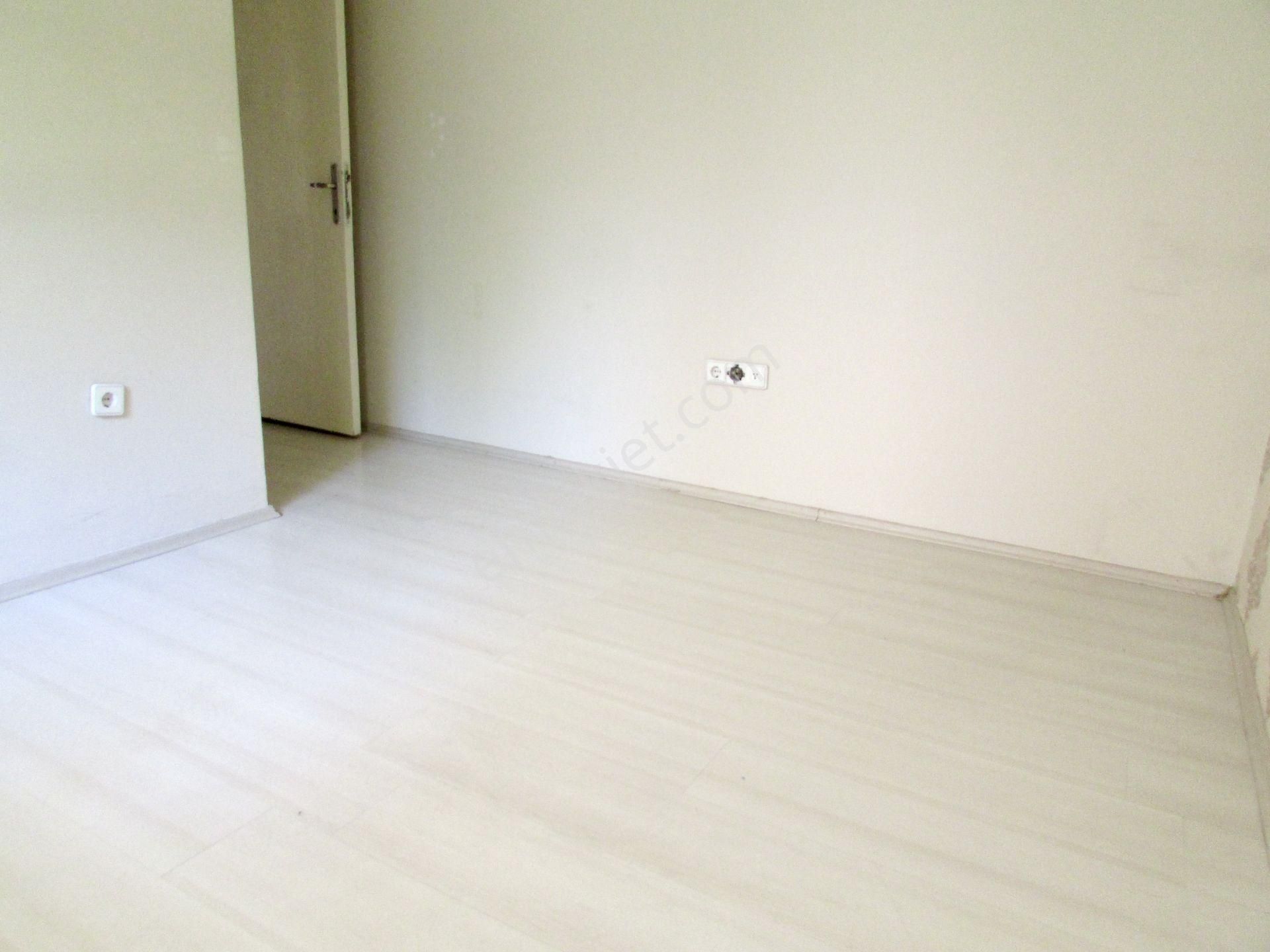 Altayçeşme Kayalarkent Sitesinde 7/24 Güvenlikli Metro 2dk 3+1 - Görsel 13