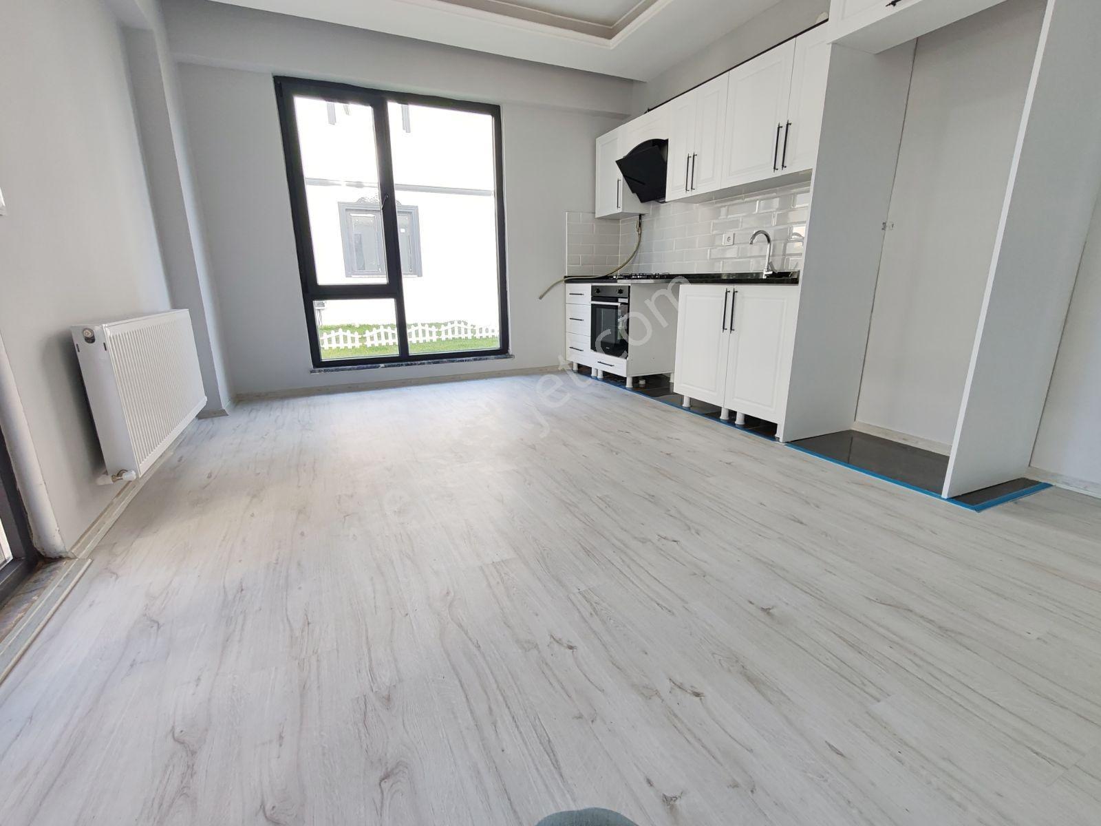 Müstakil Bahçeli Havuz Cephe 2+1 Sıfır Amerikan Mutfak Kiralık - Görsel 4
