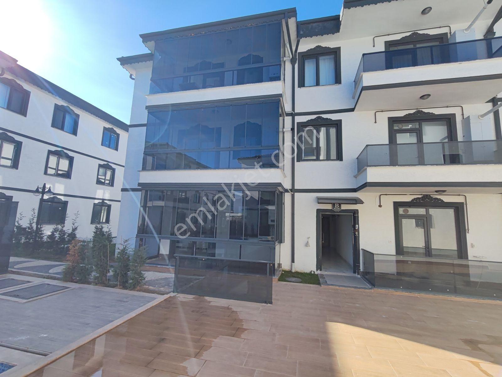 Müstakil Bahçeli Havuz Cephe 2+1 Sıfır Amerikan Mutfak Kiralık - Görsel 28