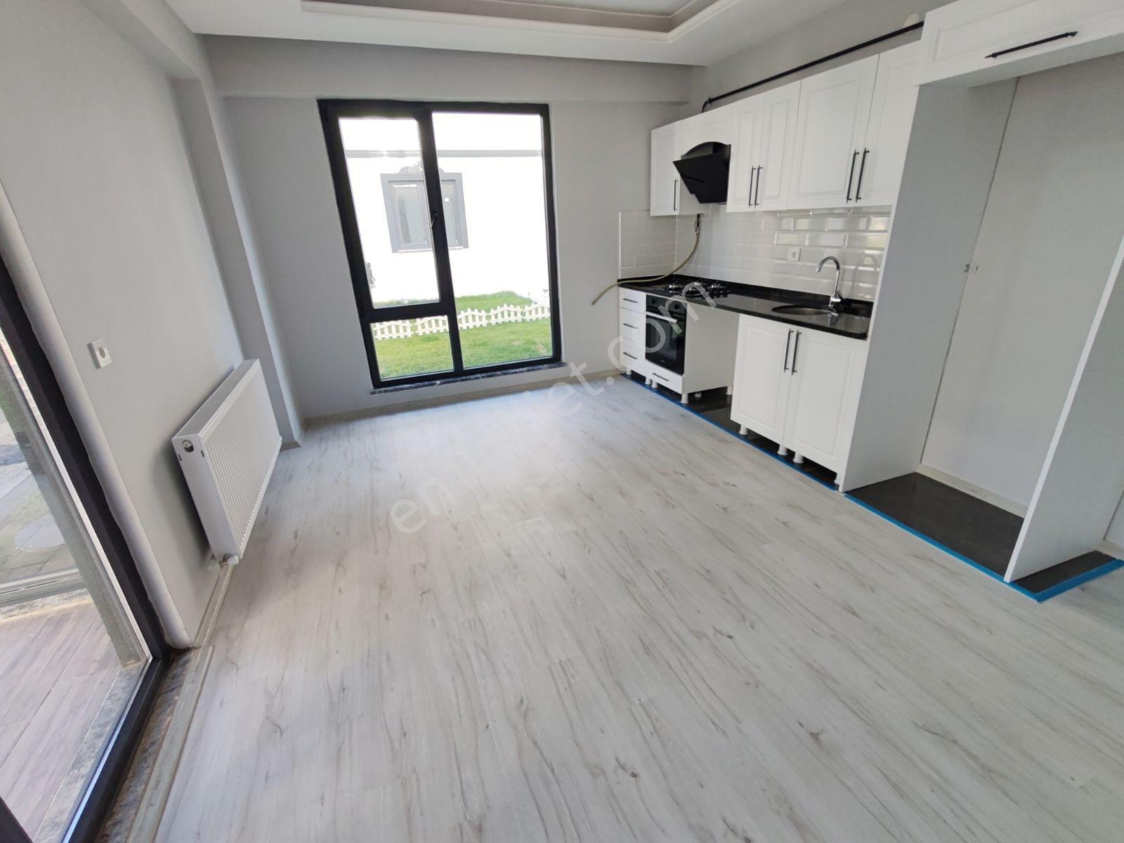 Müstakil Bahçeli Havuz Cephe 2+1 Sıfır Amerikan Mutfak Kiralık - Görsel 14