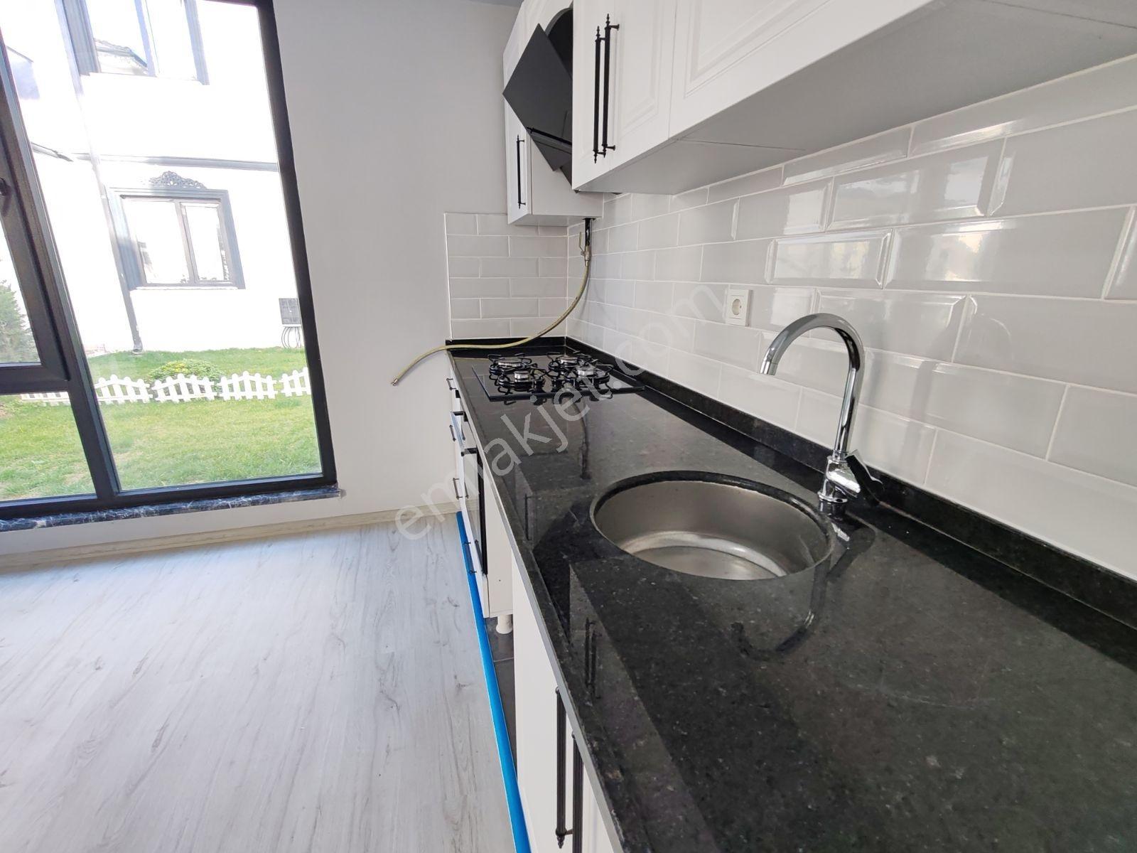 Müstakil Bahçeli Havuz Cephe 2+1 Sıfır Amerikan Mutfak Kiralık - Görsel 12
