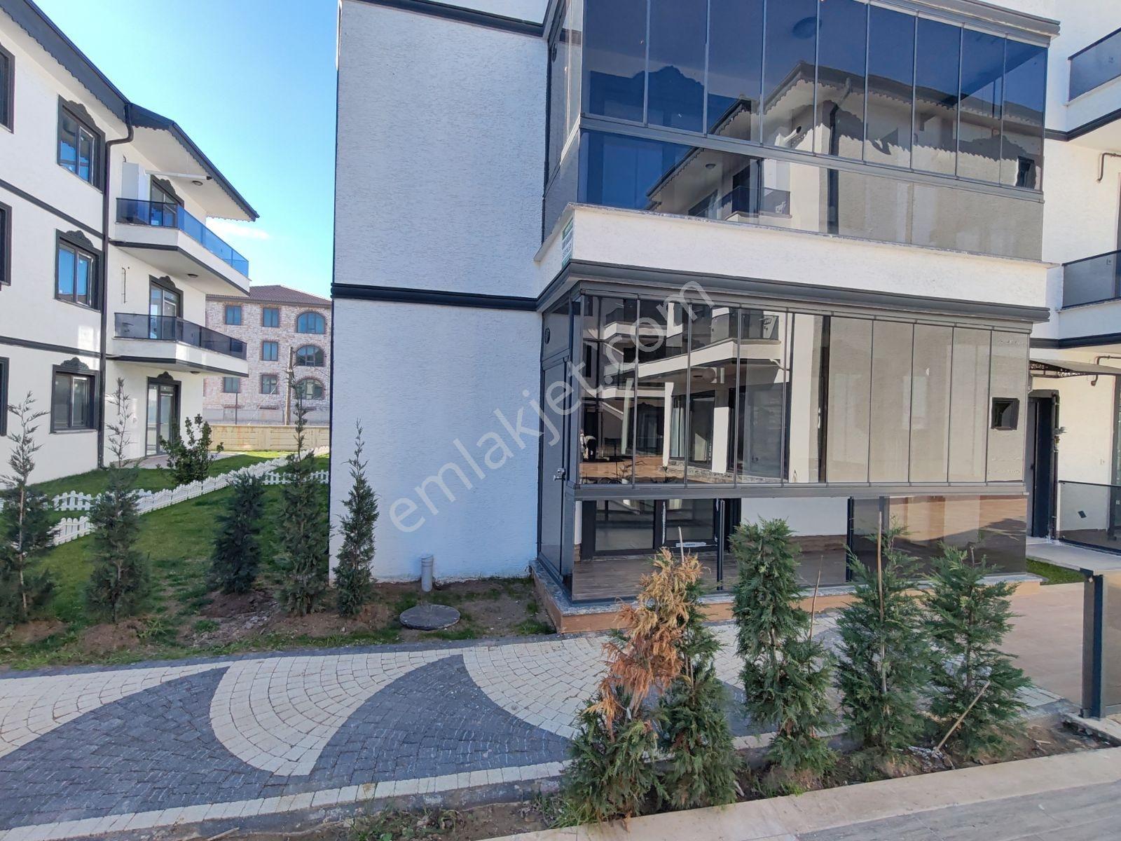 Müstakil Bahçeli Havuz Cephe 2+1 Sıfır Amerikan Mutfak Kiralık - Görsel 30
