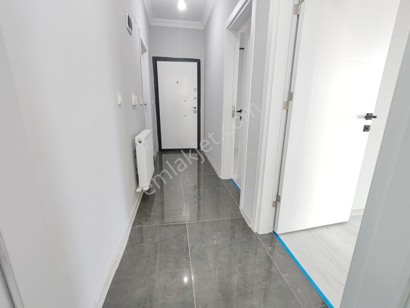 Müstakil Bahçeli Havuz Cephe 2+1 Sıfır Amerikan Mutfak Kiralık - Görsel 25