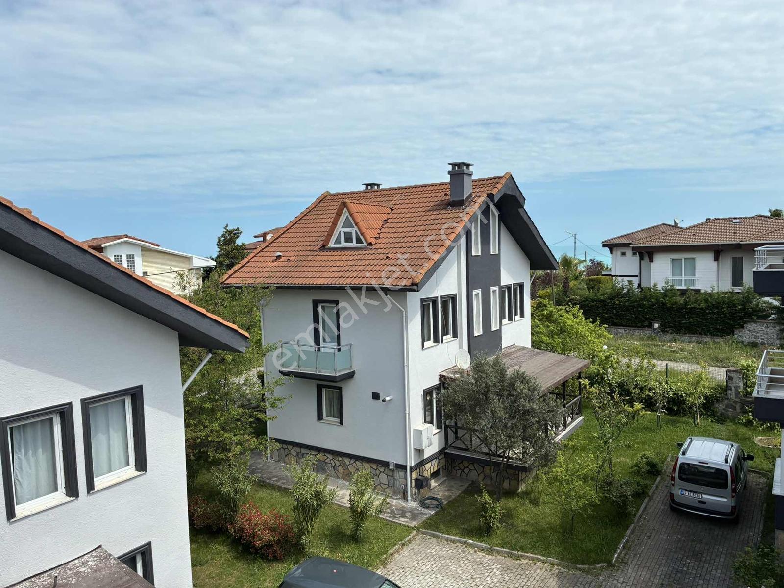 Remax Anka'dan Salkım Sitesi 4+1 Müstakil Bahçeli Satılık Villa - Görsel 11