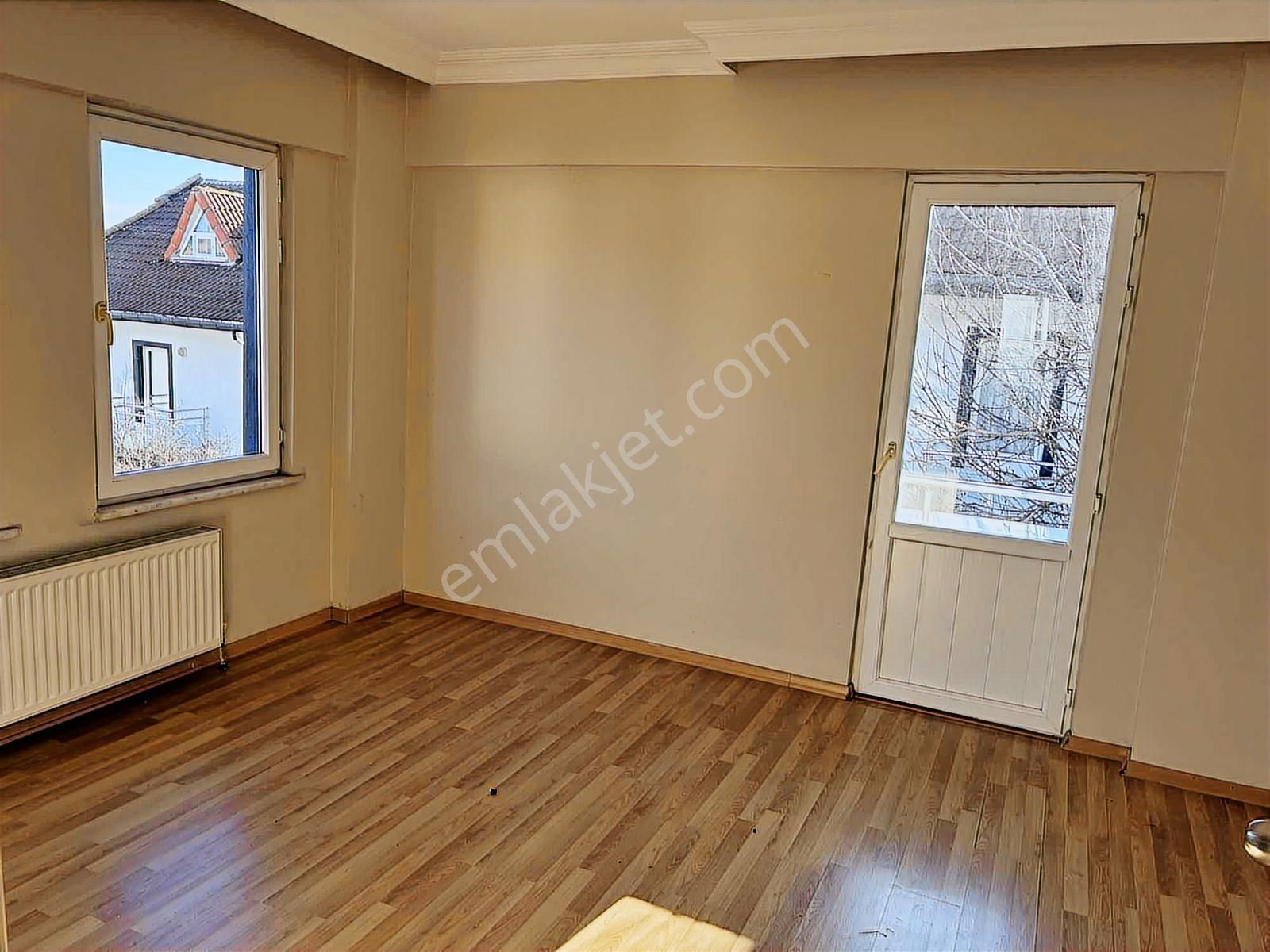 Remax Anka'dan Satılık Salkım Sitesinde Villa - Görsel 5