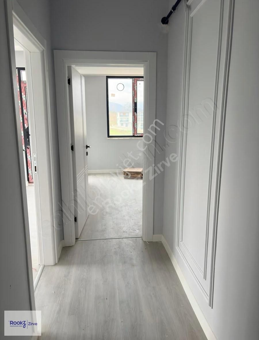Yalova Merkez Ebeveyn Banyolu 2+1 Satılık Daire - Görsel 5