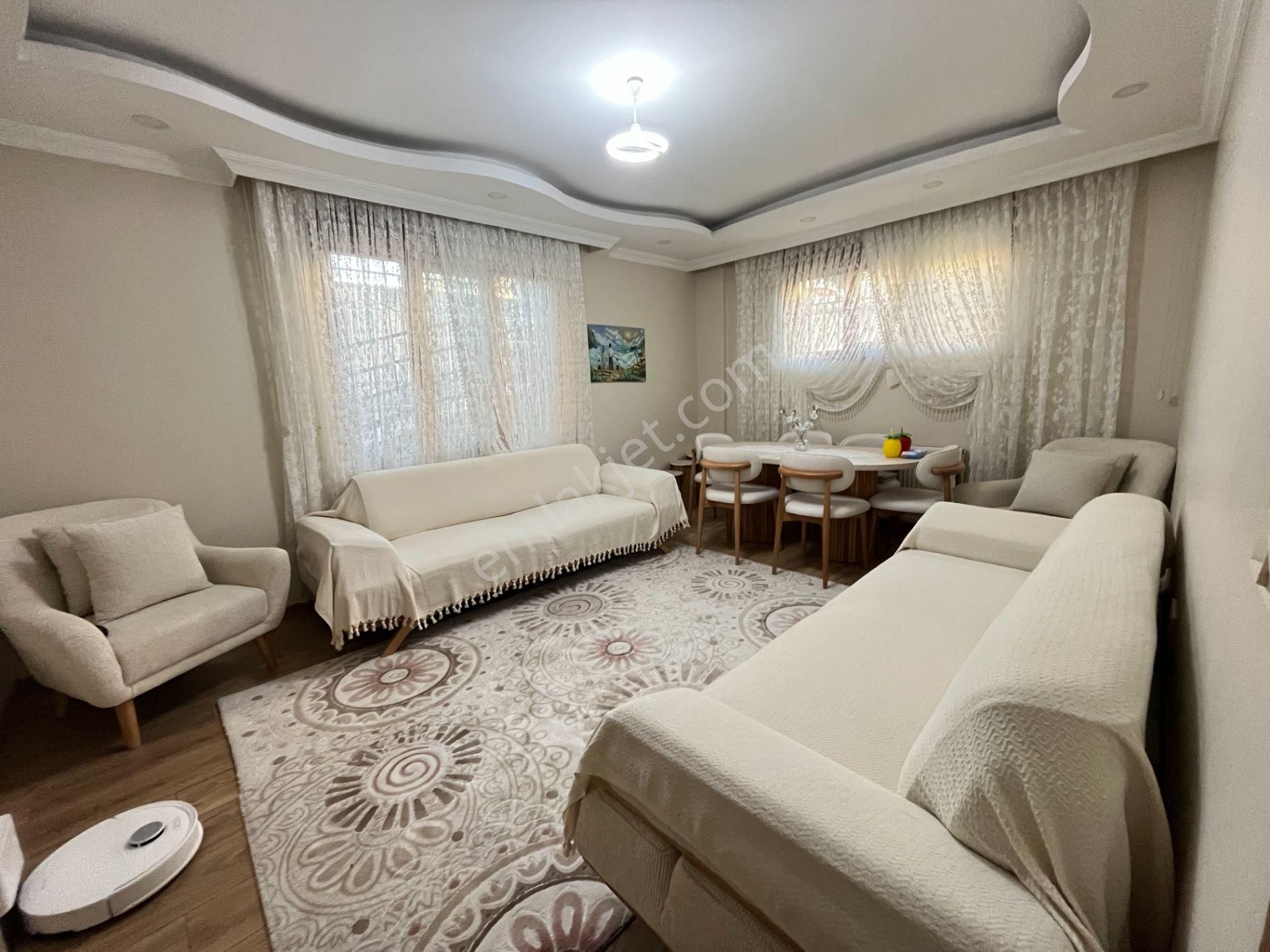 Büyülçekmece Cumhuriyet Mah Yeni Binada Lüks 2+1 Acil Satılık Daire - Görsel 2