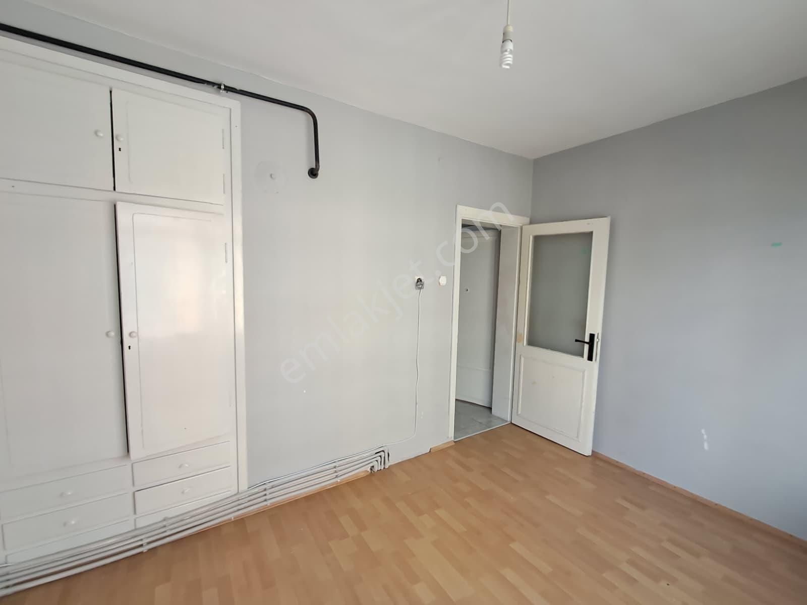 Gülsultan Emlak ' Tan Tekirdağ Süleymanpaşa Zafer Mah. Satılık 2+1 Daire - Görsel 2