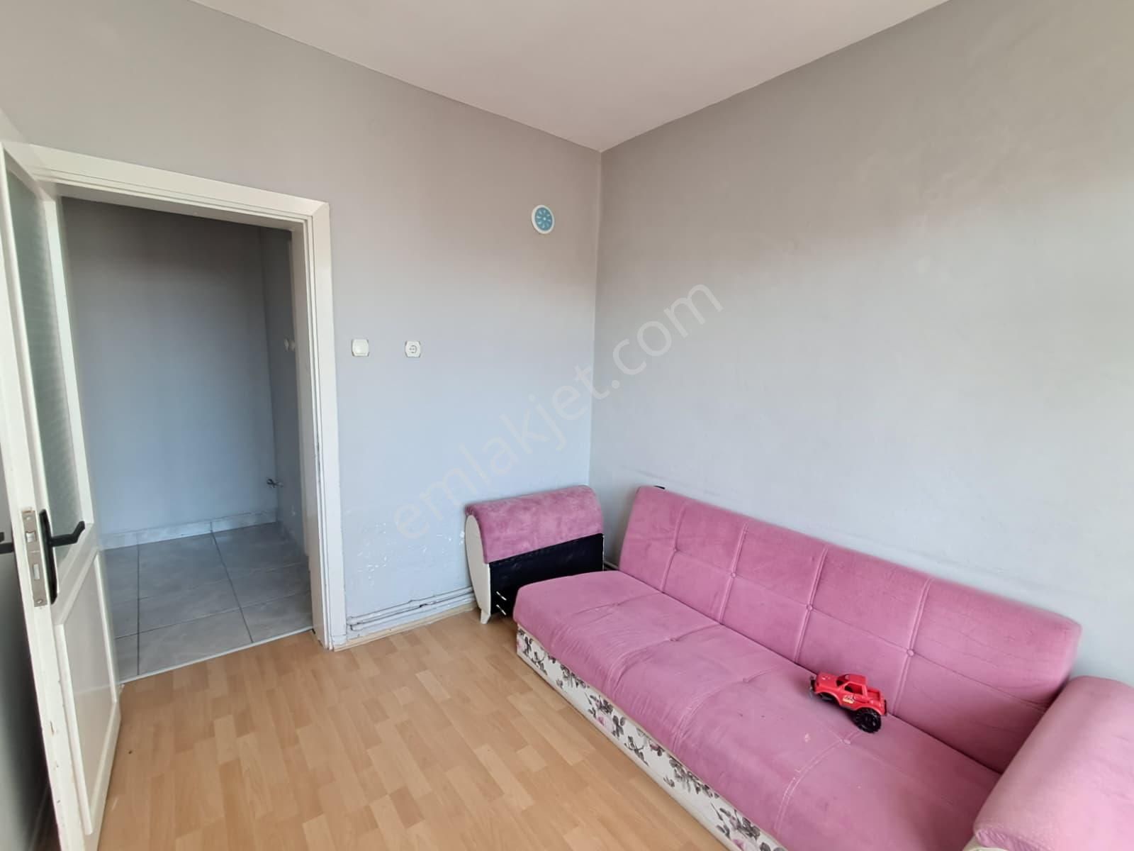 Gülsultan Emlak ' Tan Tekirdağ Süleymanpaşa Zafer Mah. Satılık 2+1 Daire - Görsel 11