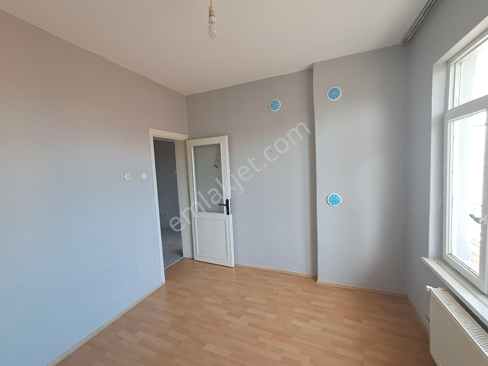 Gülsultan Emlak ' Tan Tekirdağ Süleymanpaşa Zafer Mah. Satılık 2+1 Daire - Görsel 7