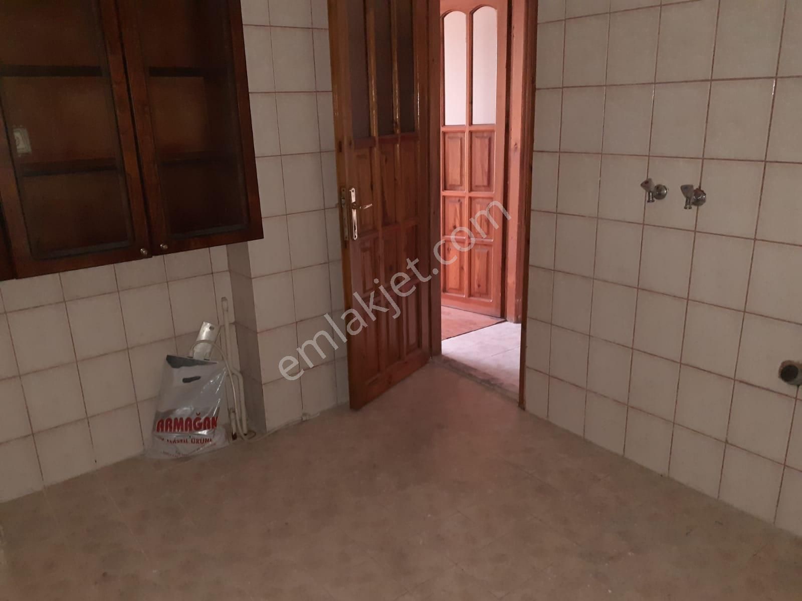 Güneş'ten Şirinyer İzban 2dk 2+1 90 Arakat Balkon Kapalı Mutfak - Görsel 4
