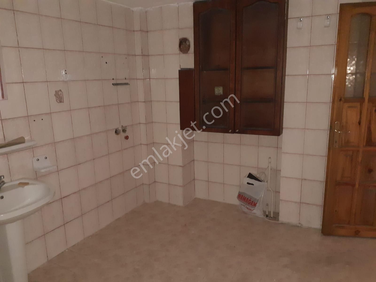 Güneş'ten Şirinyer İzban 2dk 2+1 90 Arakat Balkon Kapalı Mutfak - Görsel 5