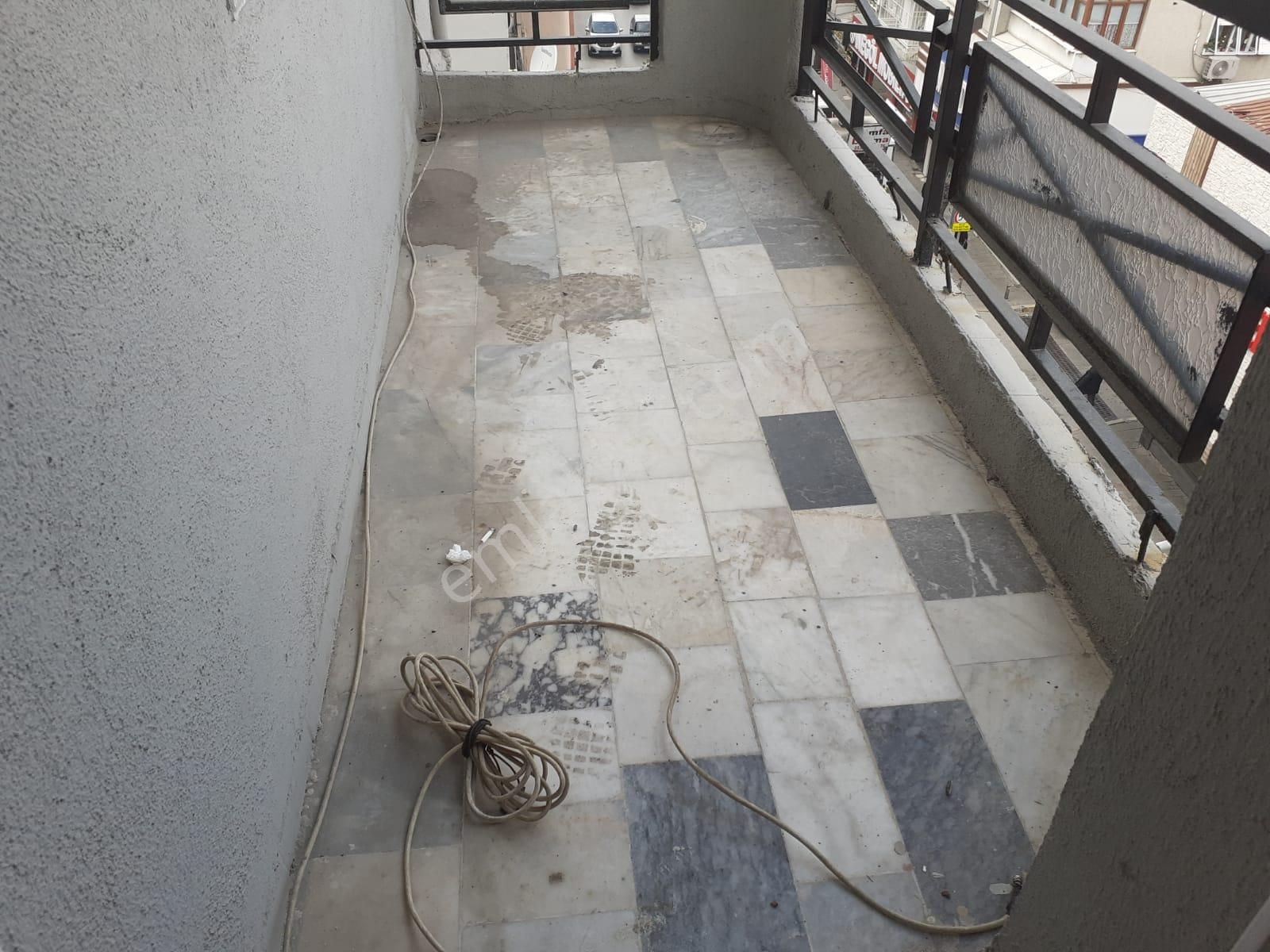 Güneş'ten Şirinyer İzban 2dk 2+1 90 Arakat Balkon Kapalı Mutfak - Görsel 18