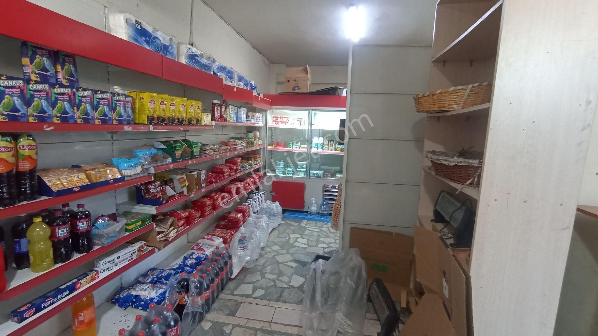 Halkalı Merkez Mahallesi'nde Devren Satılık Market - Görsel 2