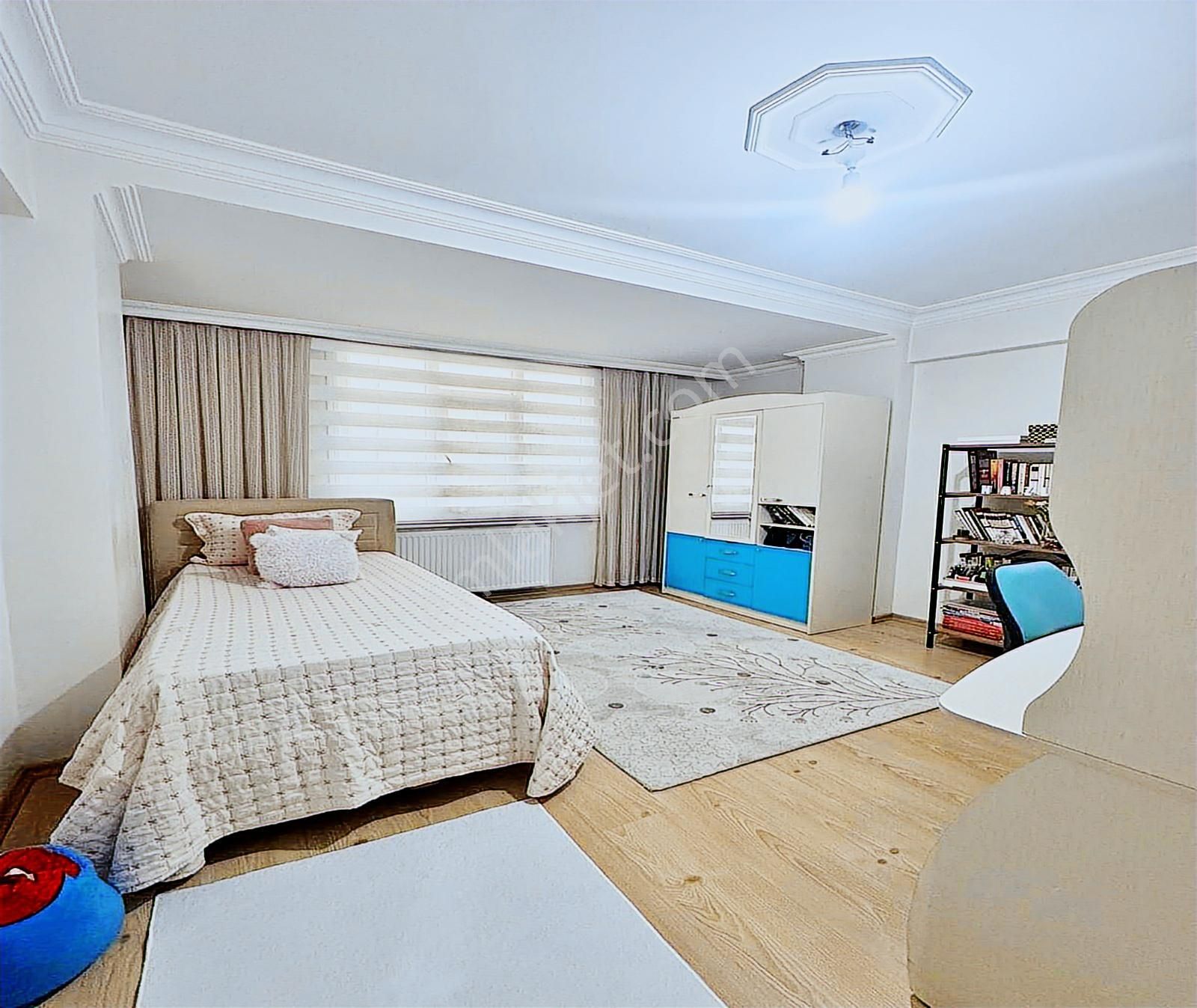 Esenyurt Kıraç Hürriyet Mah. 1.kat Tek Daire Üzeri 3.200.000 Tl - Görsel 29