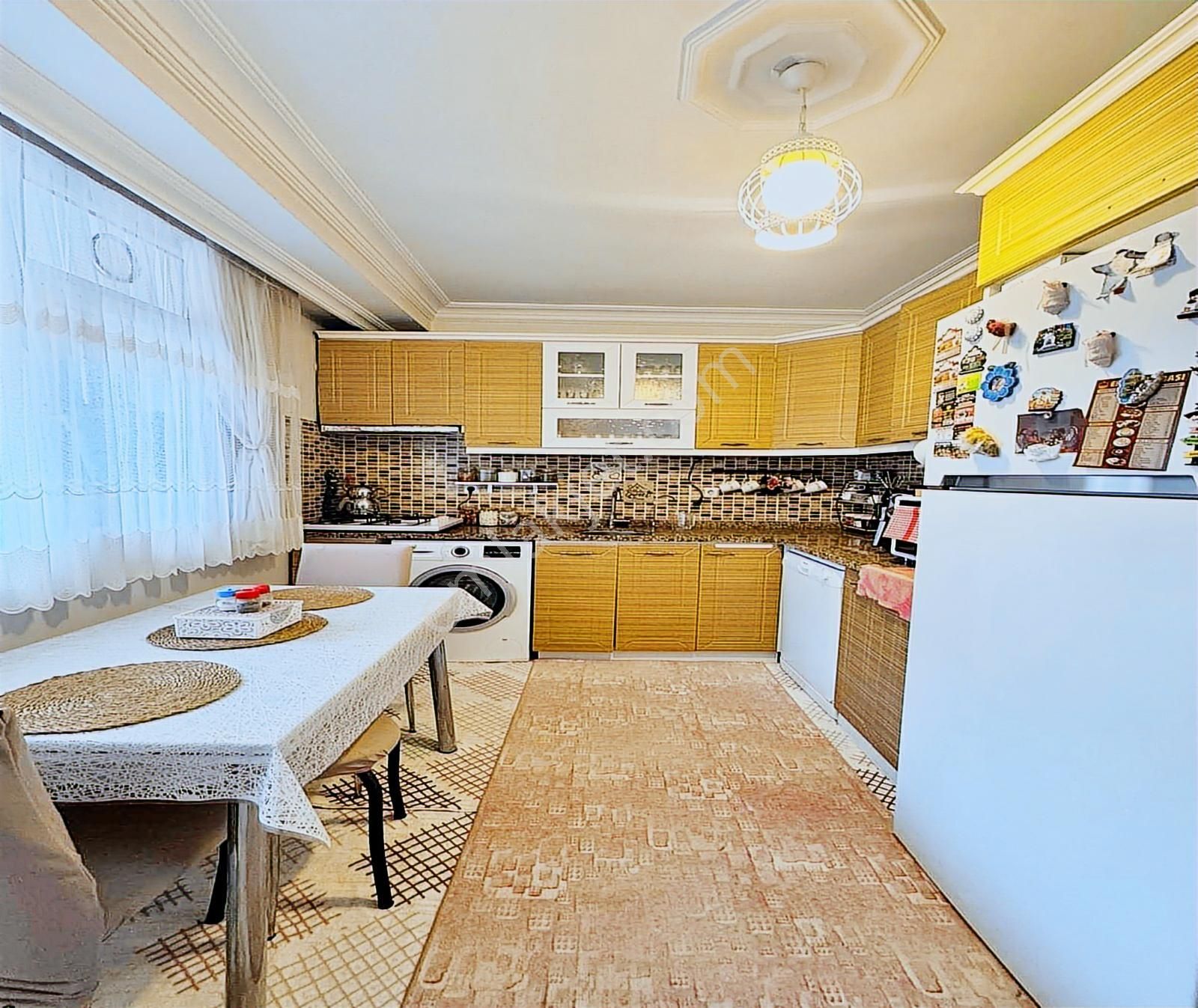 Esenyurt Kıraç Hürriyet Mah. 1.kat Tek Daire Üzeri 3.200.000 Tl - Görsel 2