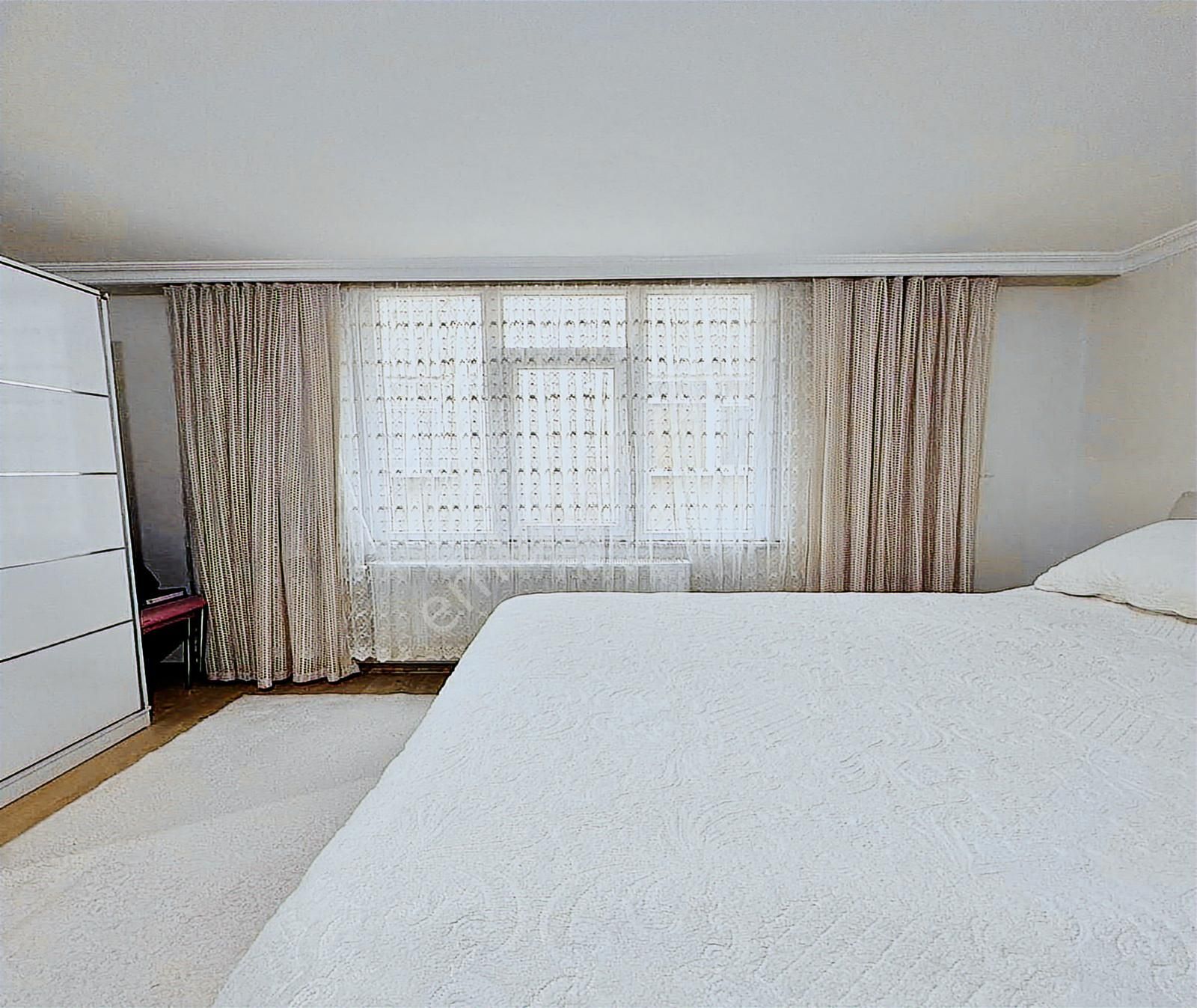 Esenyurt Kıraç Hürriyet Mah. 1.kat Tek Daire Üzeri 3.200.000 Tl - Görsel 3