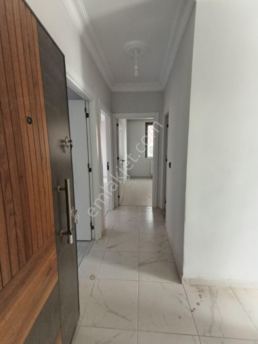 Sancaktepe A.gazi Mah De 3+1,115m2 Arakat Daire - Görsel 3