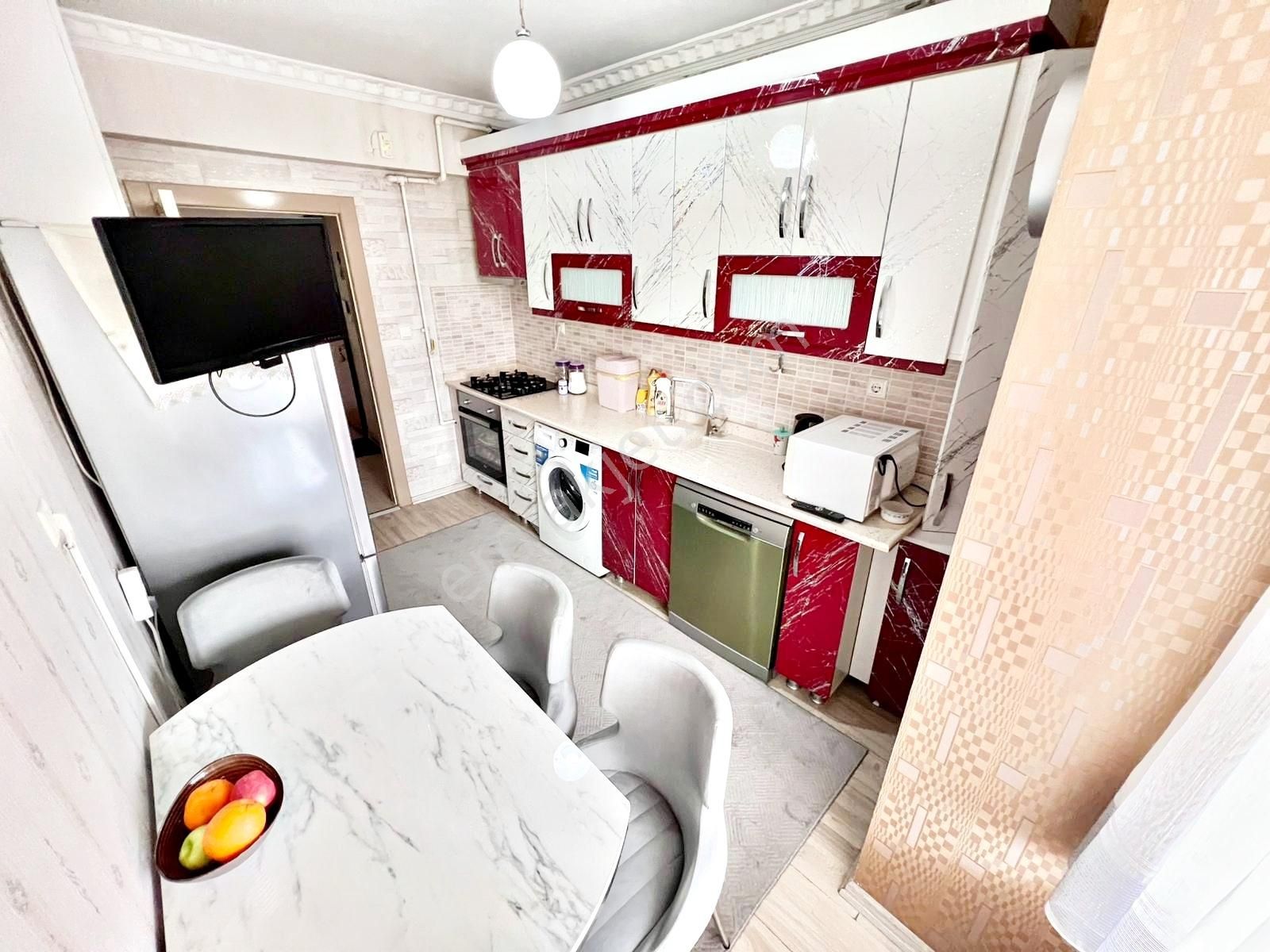 2+1 Etlik Yozgat Bulvar Paraleli Geniş Oturum Teras Balkonlu - Görsel 12