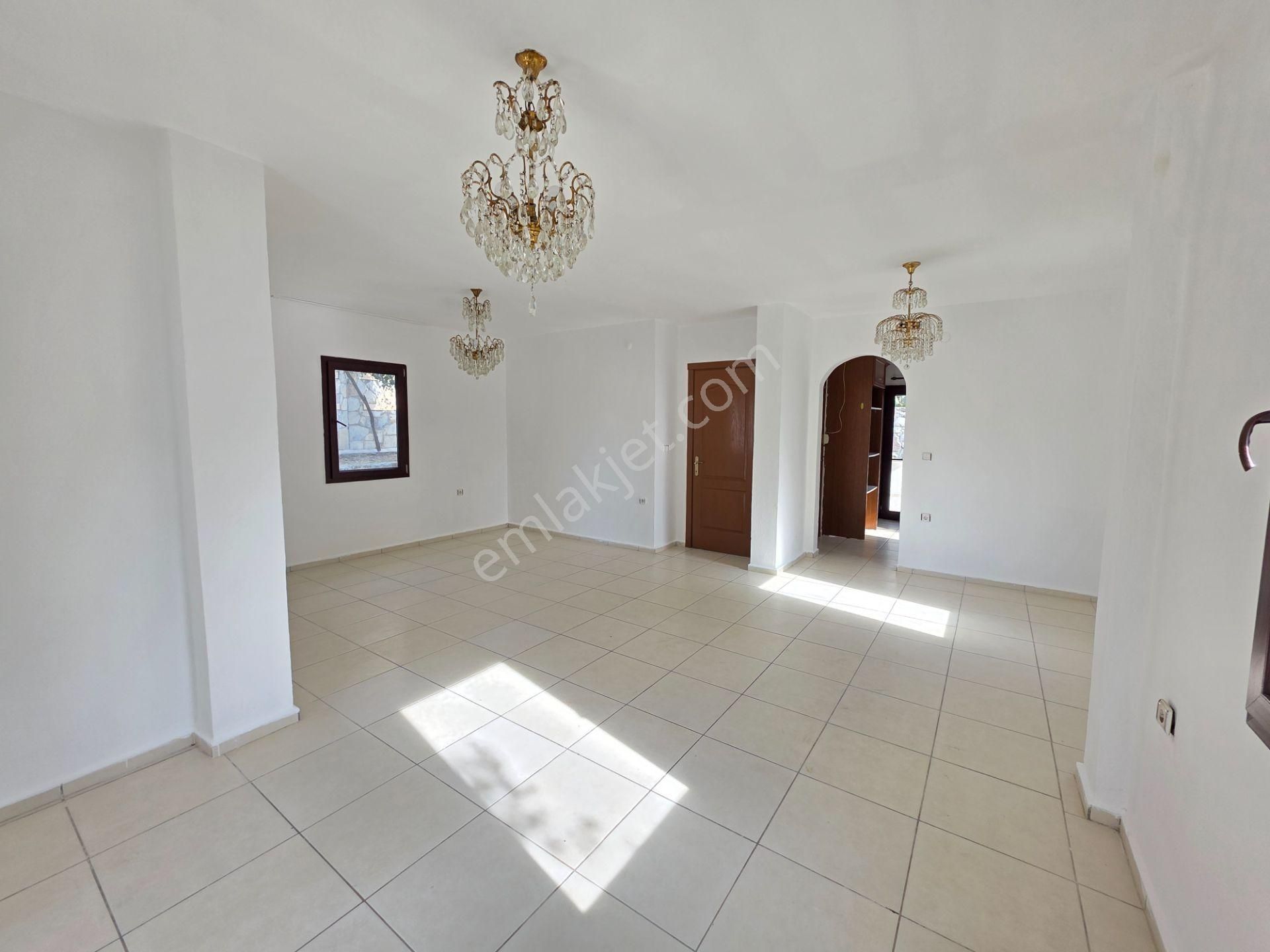 Agr Group'tan 12 Ay Gümüşlükte 3+1 Müstakil Otoparklı Villa ! - Görsel 6