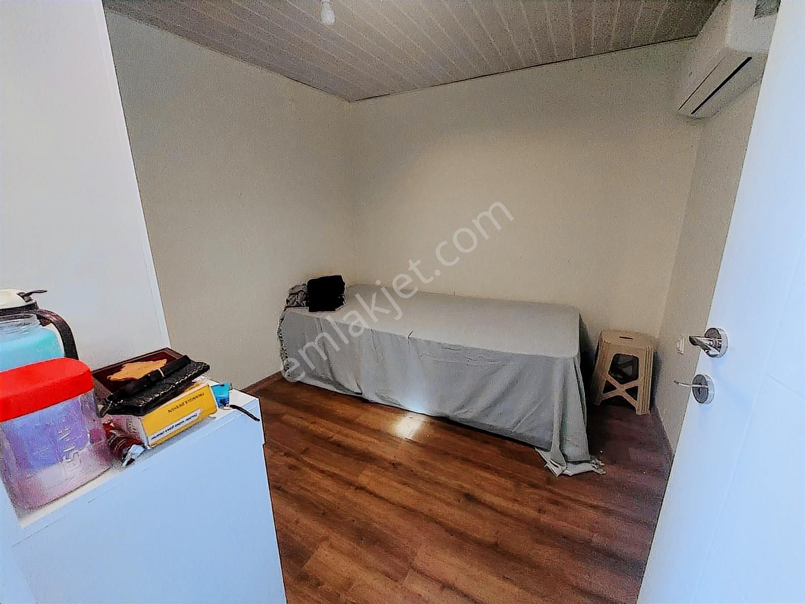 Belek'de Denize Yakın Tatil Tadında 3 Katlı Tribleks Villa - Görsel 18