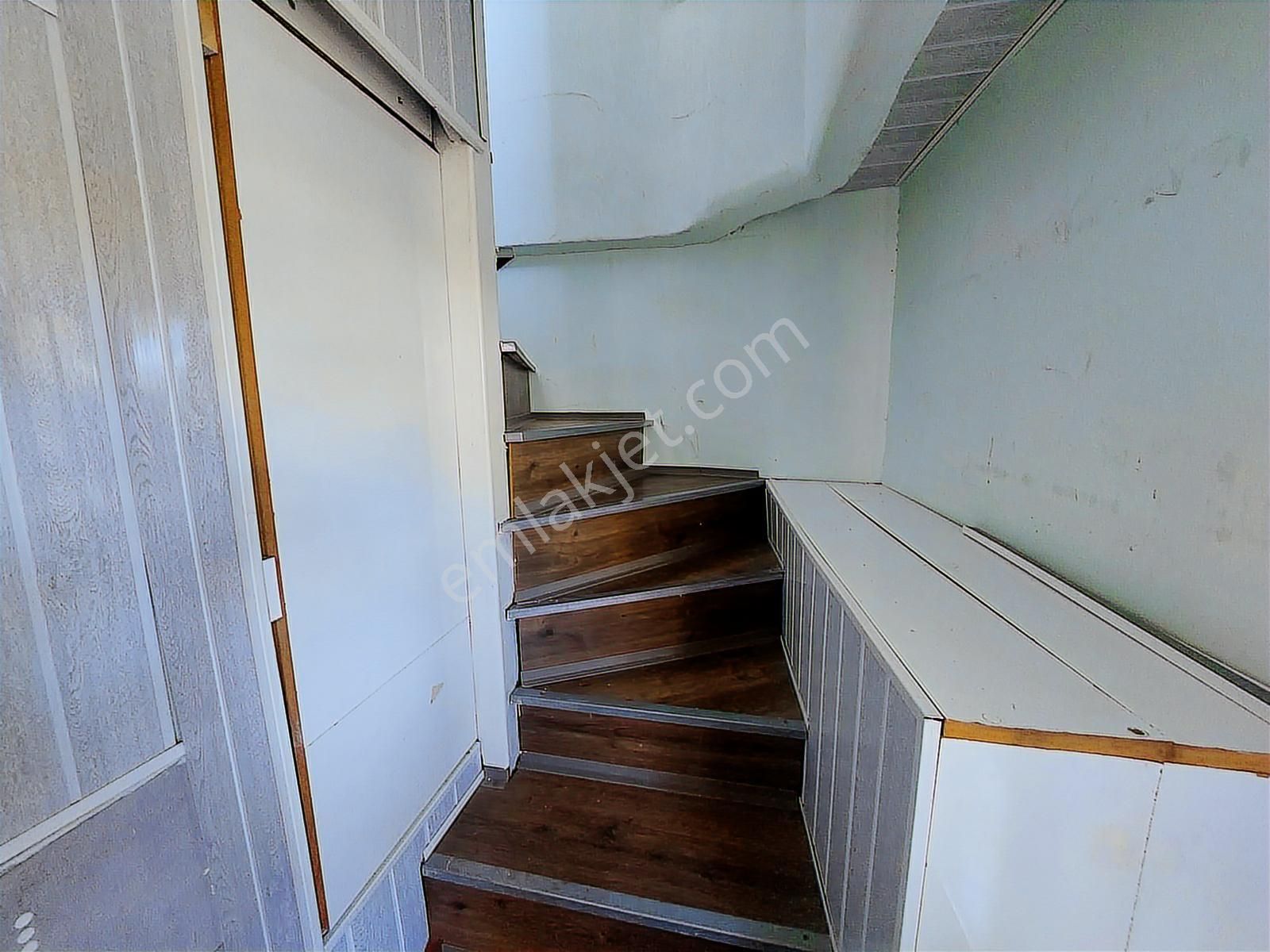 Belek'de Denize Yakın Tatil Tadında 3 Katlı Tribleks Villa - Görsel 22