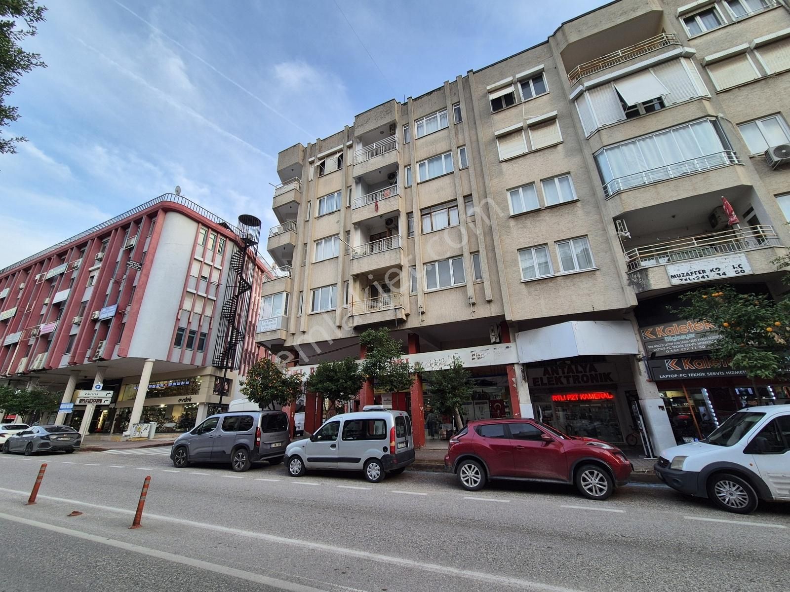 Markantalya Avm Yakını Milli Egemenlikte Satılık Köşe Dükkan - Görsel 31