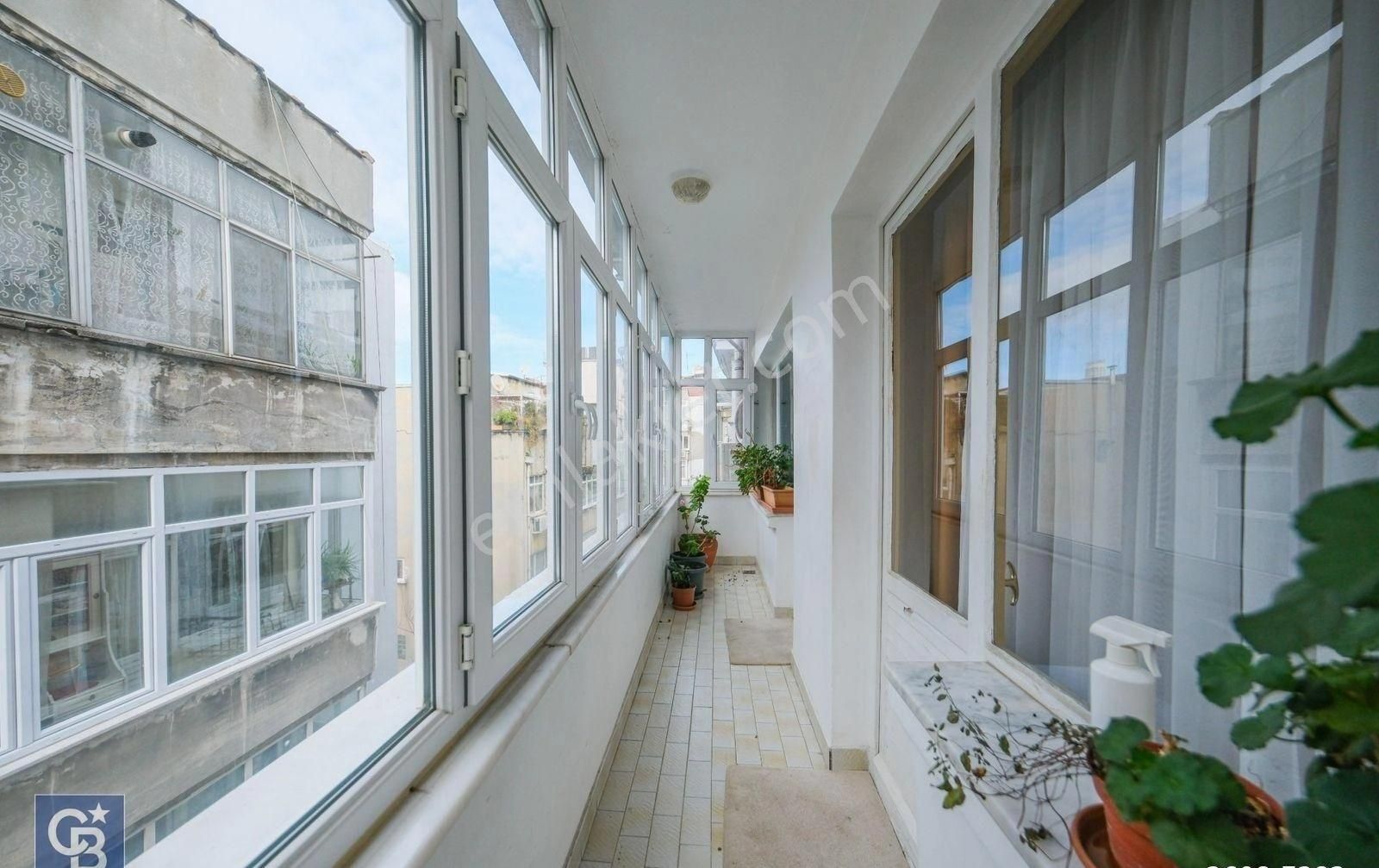 Valikonağı Caddesi Üzerinde 5+1 , 270m2 Merkezi Şık Daire - Görsel 21