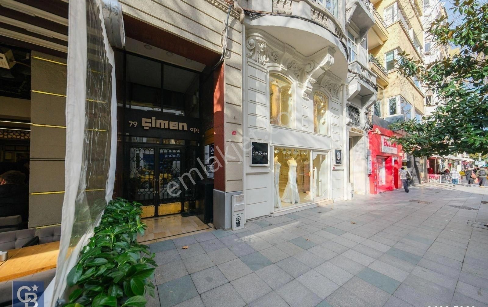 Valikonağı Caddesi Üzerinde 5+1 , 270m2 Merkezi Şık Daire - Görsel 16