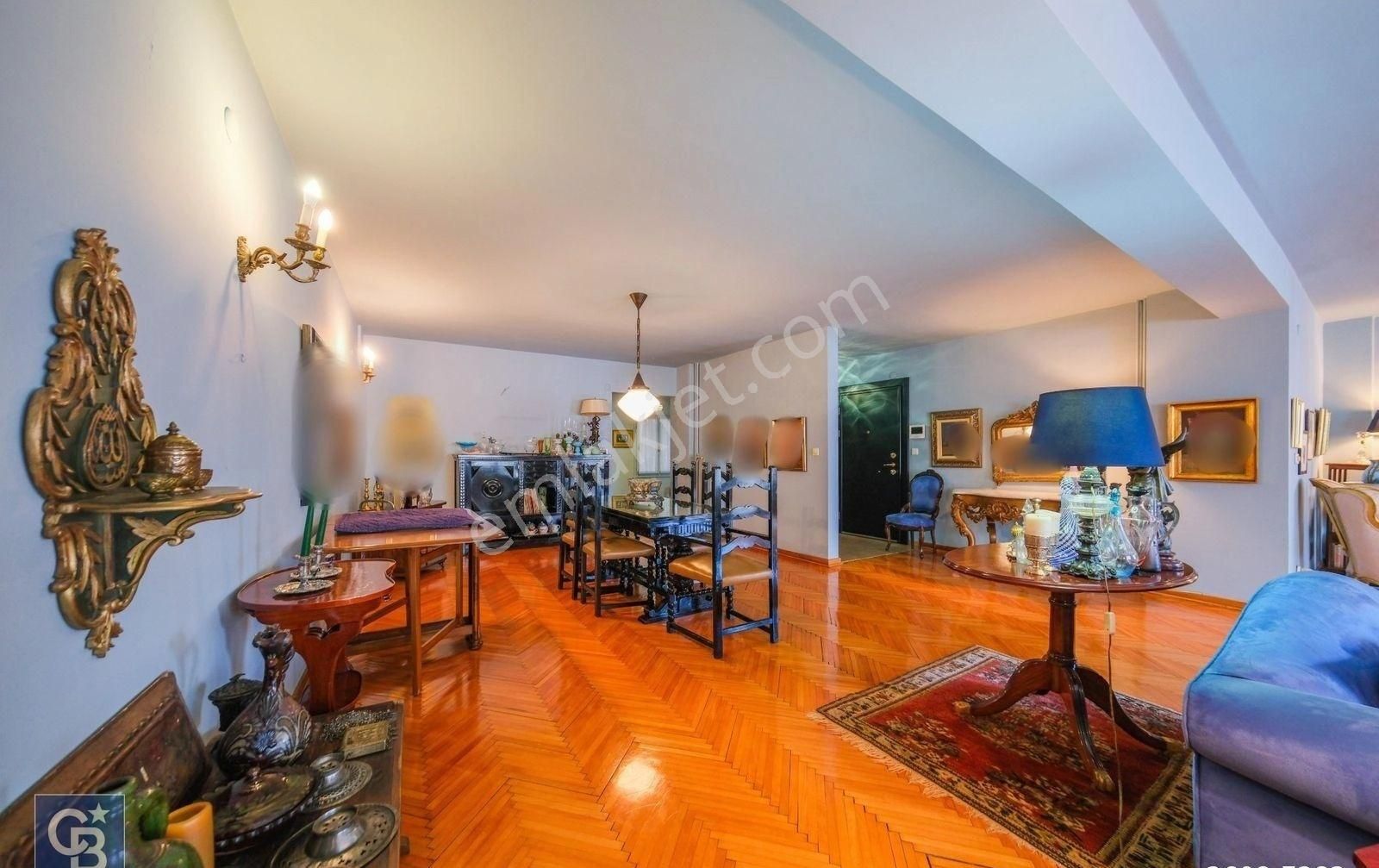 Valikonağı Caddesi Üzerinde 5+1 , 270m2 Merkezi Şık Daire - Görsel 8