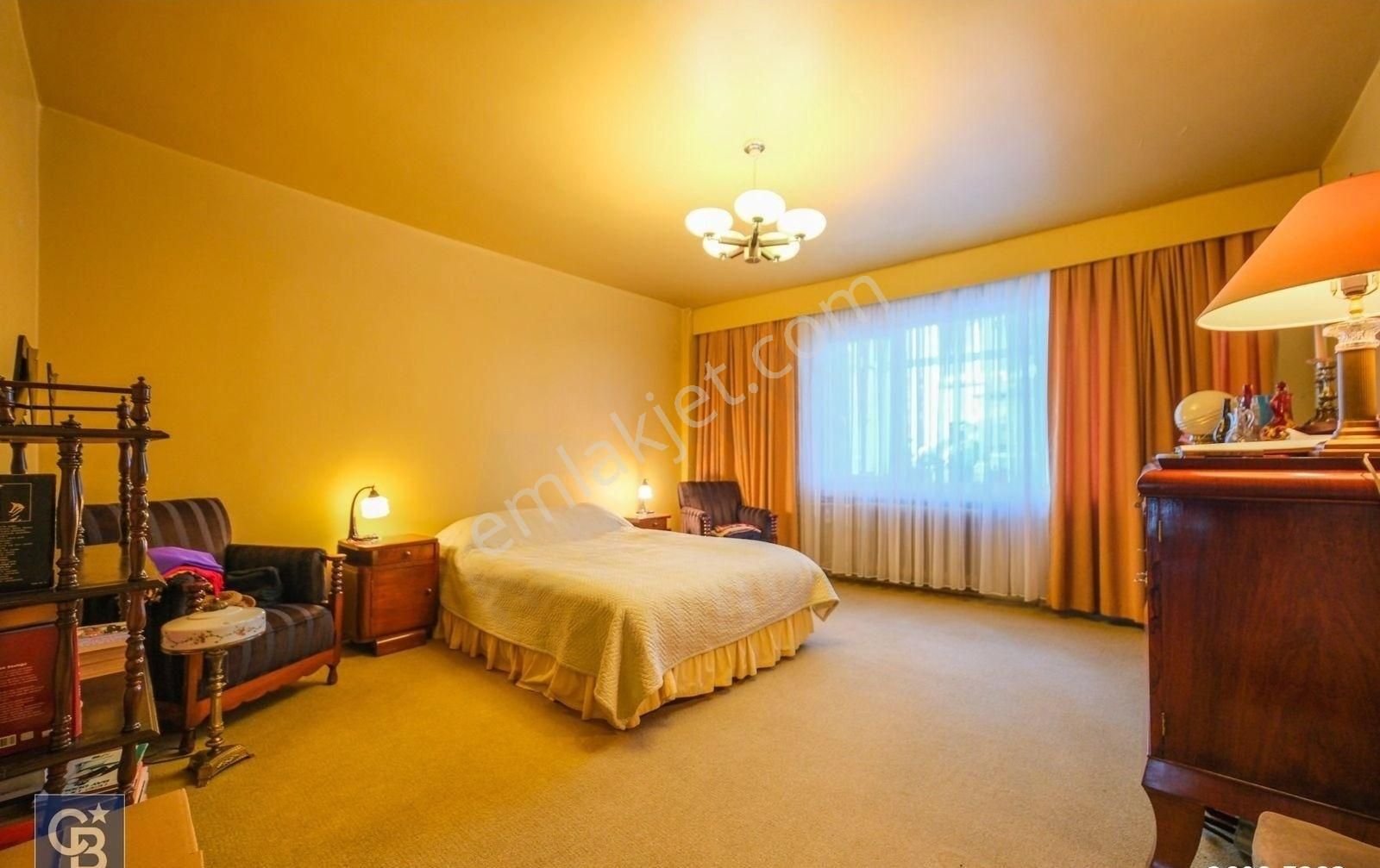 Valikonağı Caddesi Üzerinde 5+1 , 270m2 Merkezi Şık Daire - Görsel 5