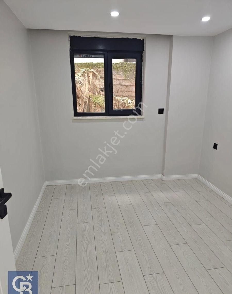 Fırsat Dikilitaş Emirhan Cddesi 2 Yıllk Bina 2+1 Bahçeli Daire