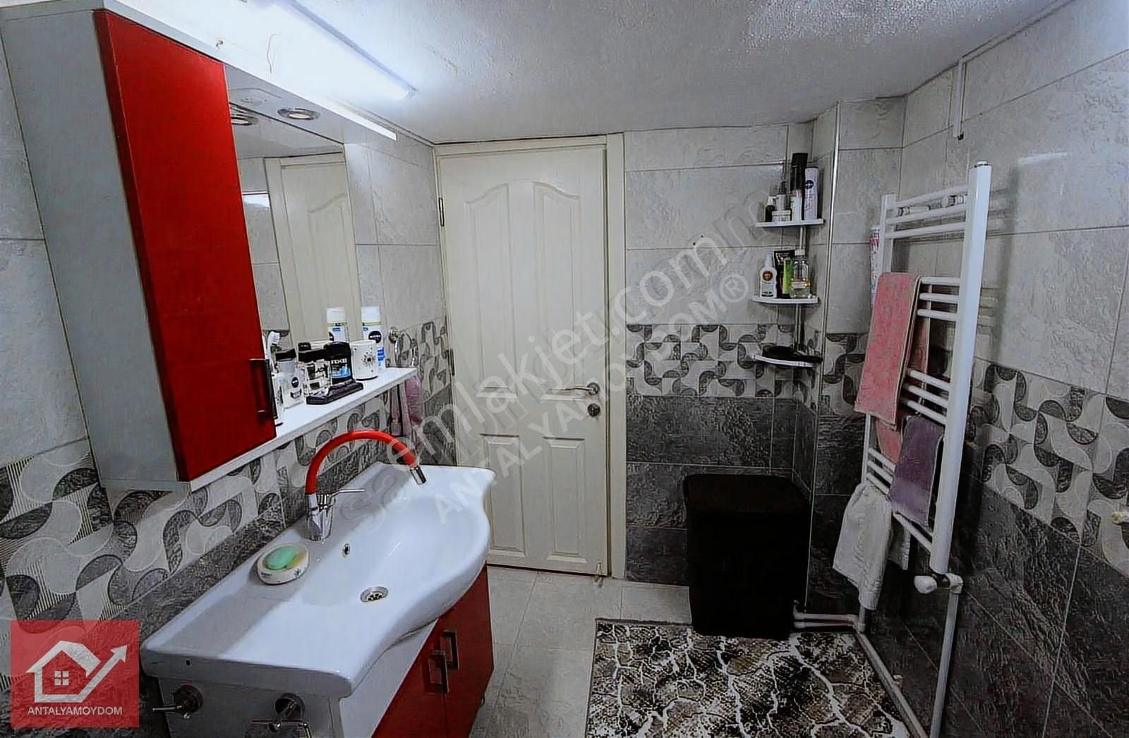 Muratpaşa Da Satılık Eşyalı Geniş 3+1 - Görsel 4