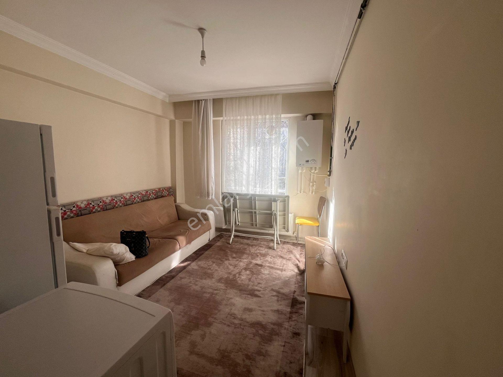 Deniz Yiğit Emlak'tan Şehir Hastanesine Yakın Kiralık Eşyalı 1+1 Daire - Görsel 3