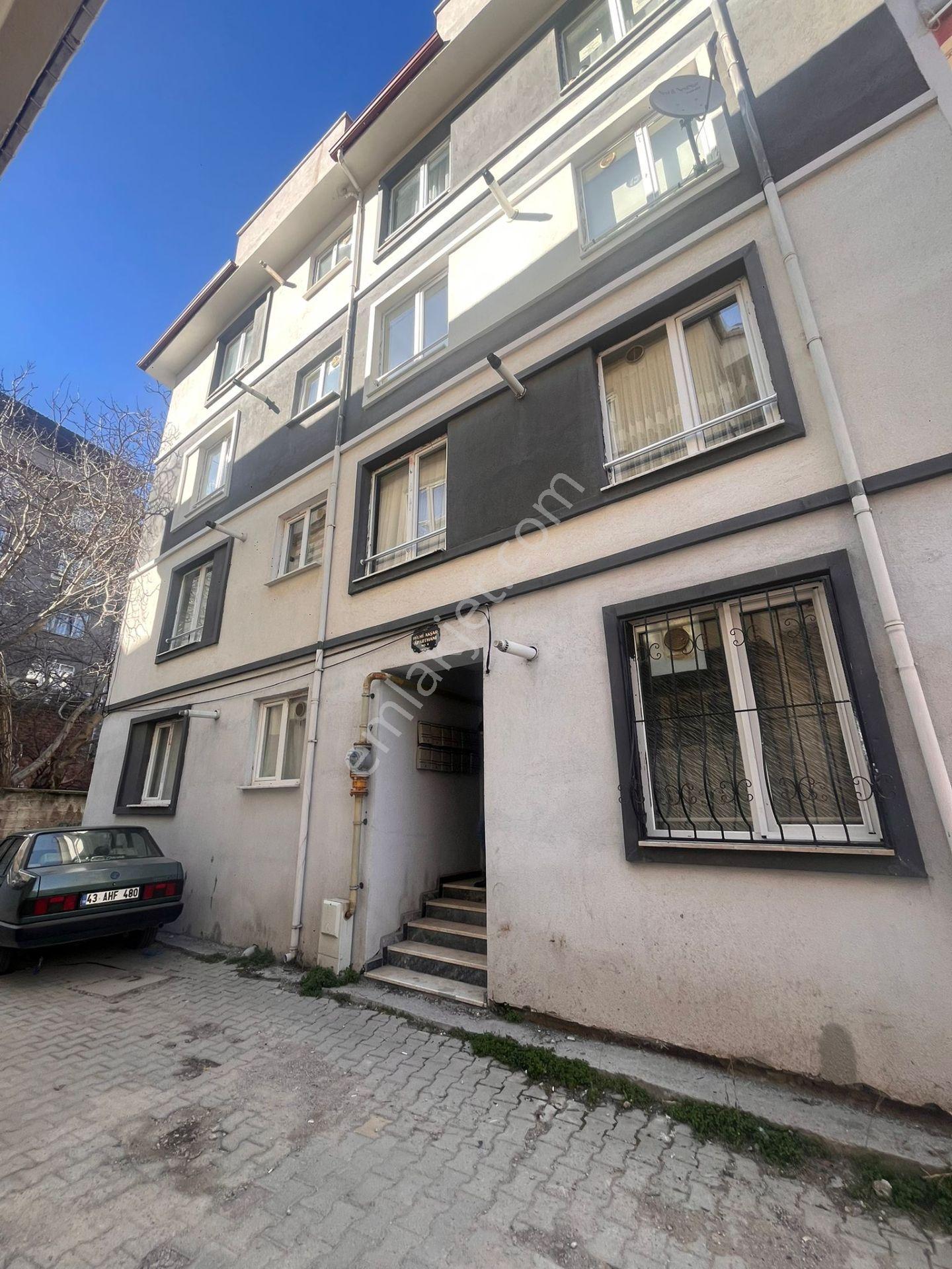 Deniz Yiğit Emlak'tan Şehir Hastanesine Yakın Kiralık Eşyalı 1+1 Daire