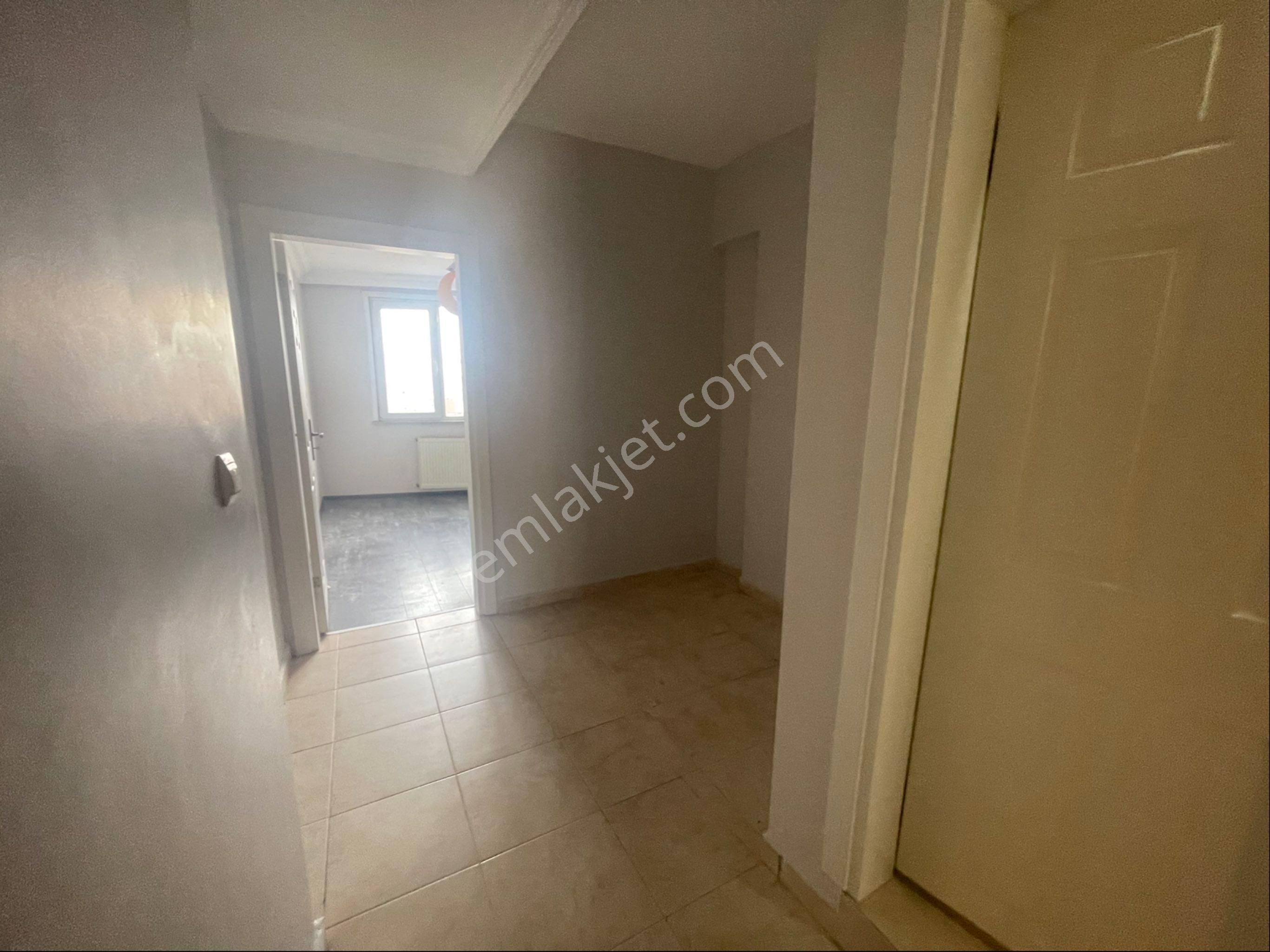 Çağlayan Merkezde Kiralık Ara Kat 2+1 Balkonlu Daire - Görsel 18