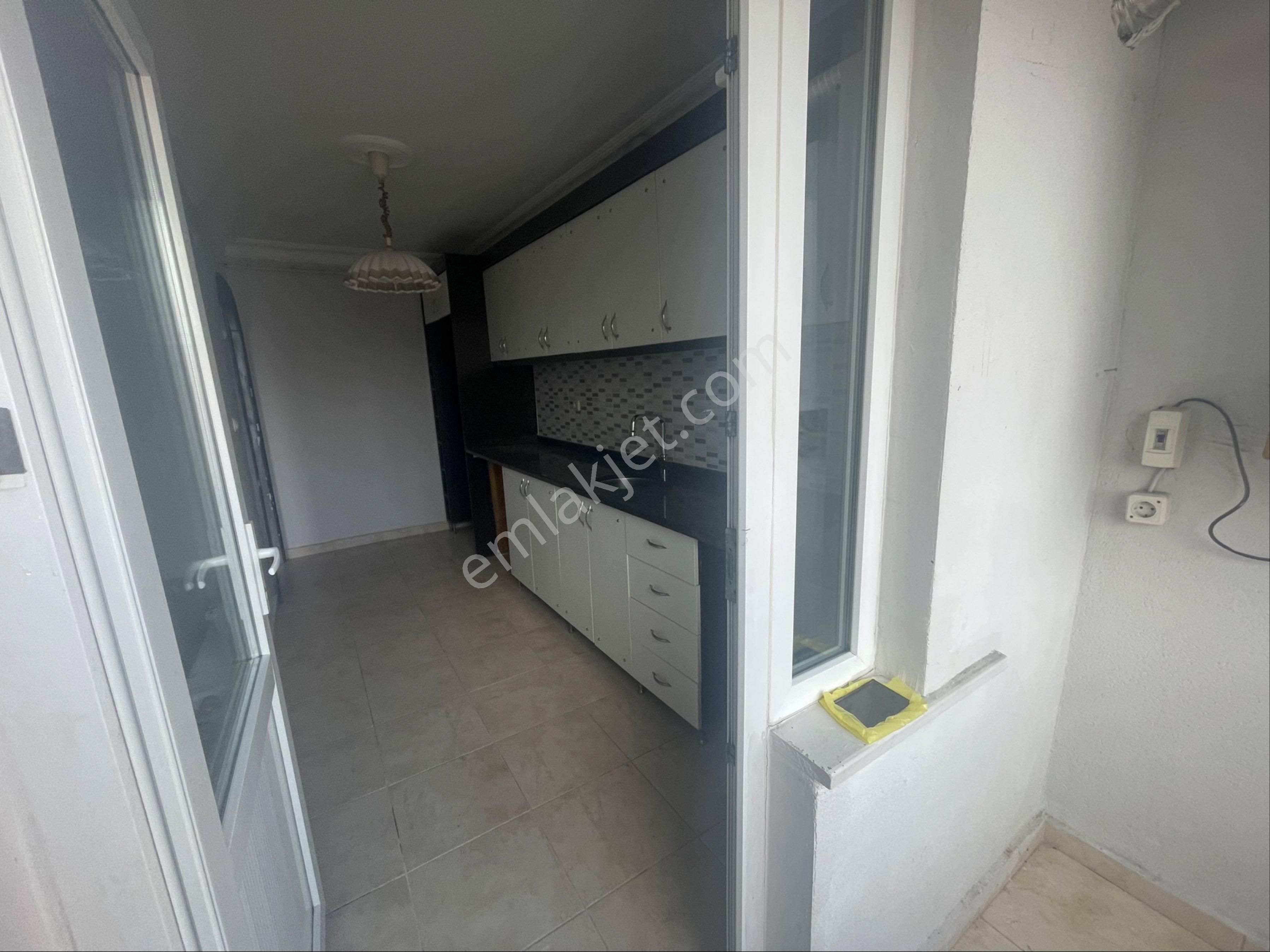 Çağlayan Merkezde Kiralık Ara Kat 2+1 Balkonlu Daire - Görsel 26