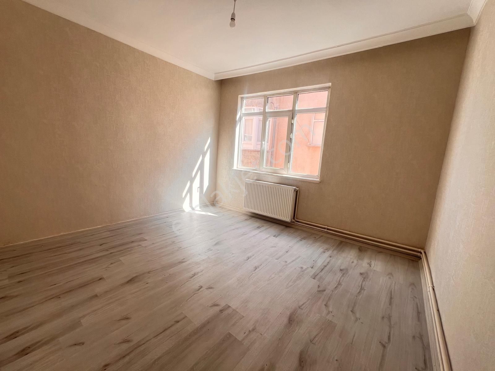 Metro Ve Belediyeye 8 Dk Güney Cephe 3+1 Kiralık Daire - Görsel 10