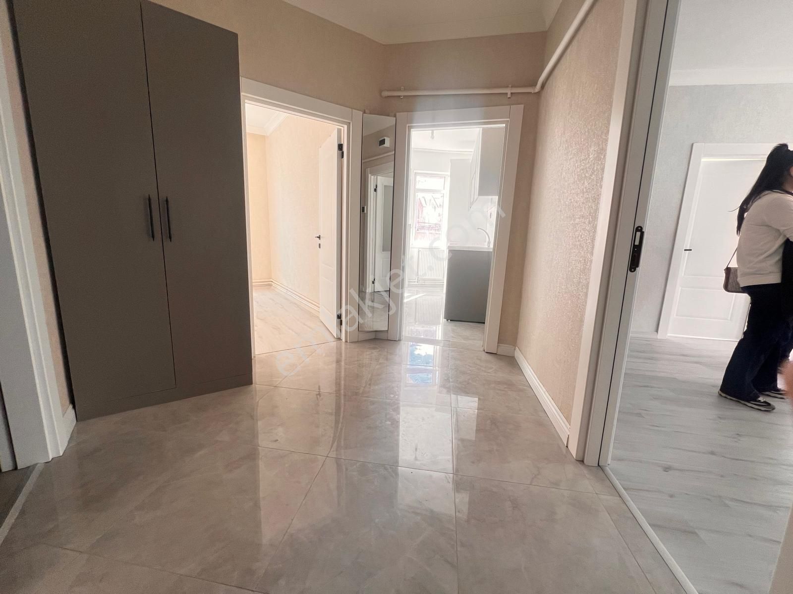 Metro Ve Belediyeye 8 Dk Güney Cephe 3+1 Kiralık Daire - Görsel 17