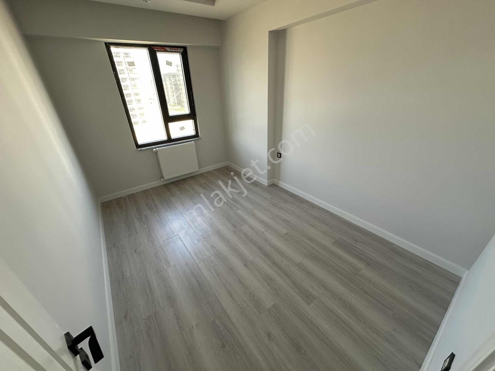 Prestijli Site West Parkta Kiralık Yüzme Havuzlu 3+1 Daire - Görsel 11