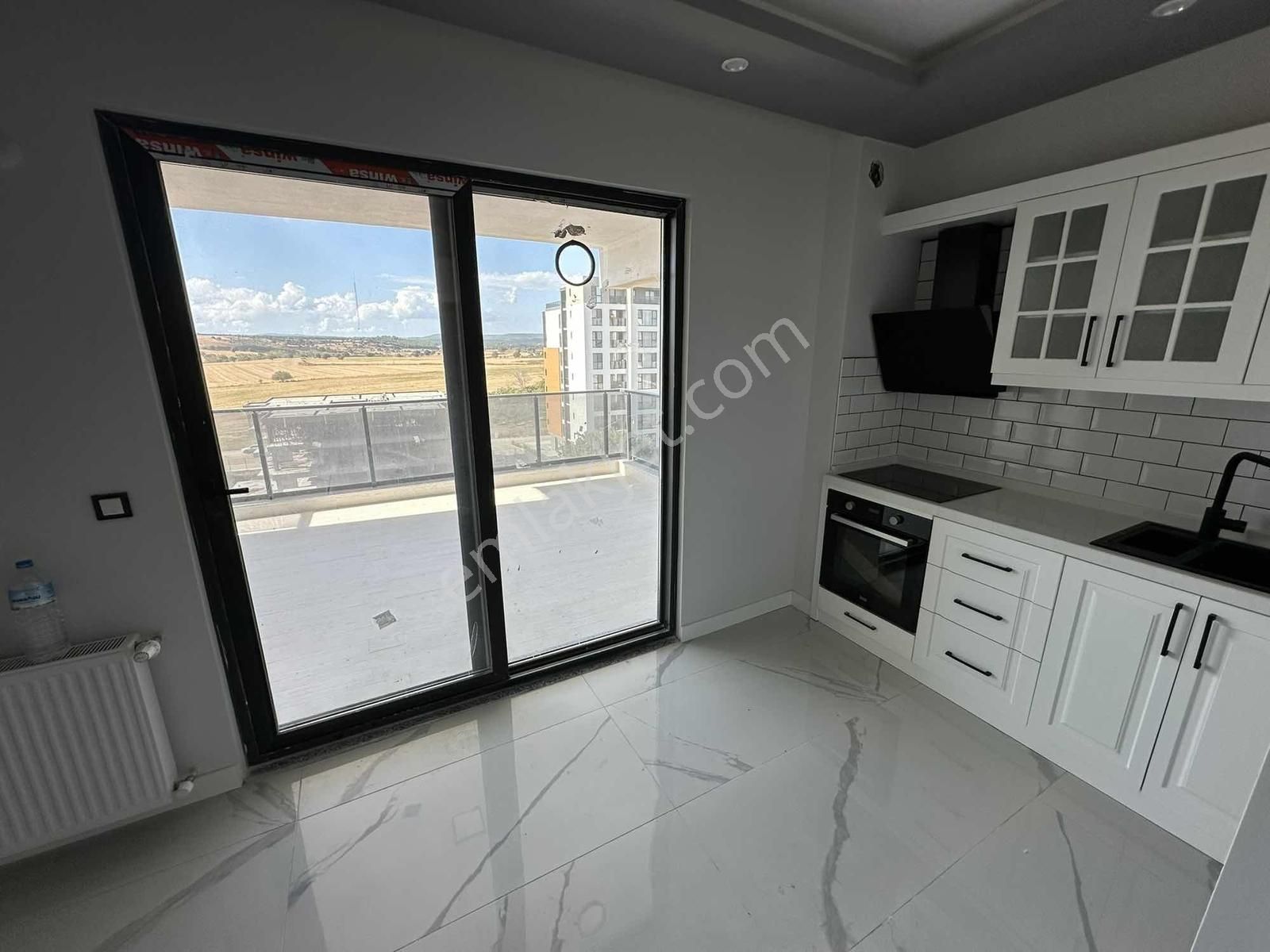 Prestijli Site West Parkta Kiralık Yüzme Havuzlu 3+1 Daire - Görsel 24