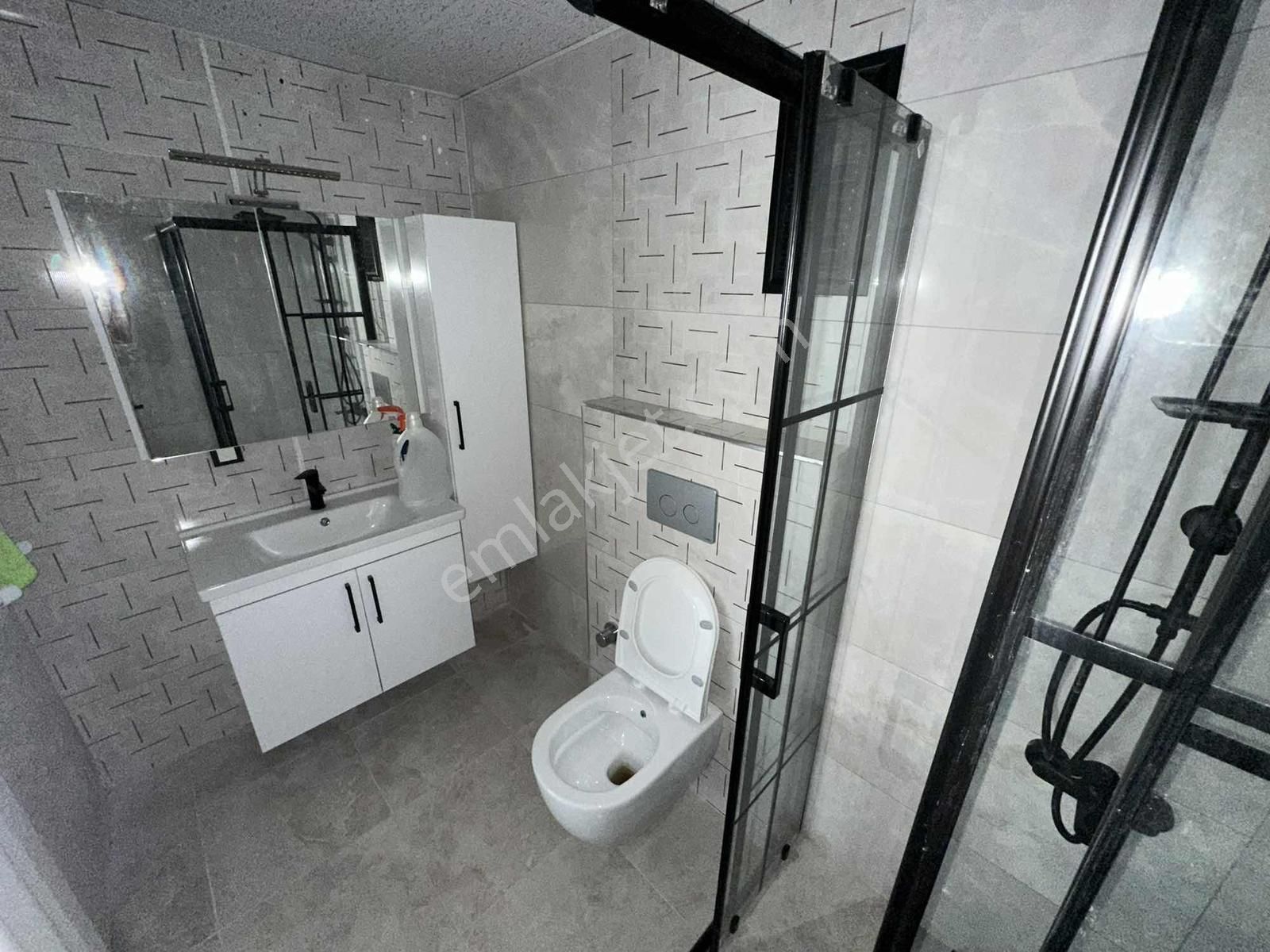 Prestijli Site West Parkta Kiralık Yüzme Havuzlu 3+1 Daire - Görsel 6