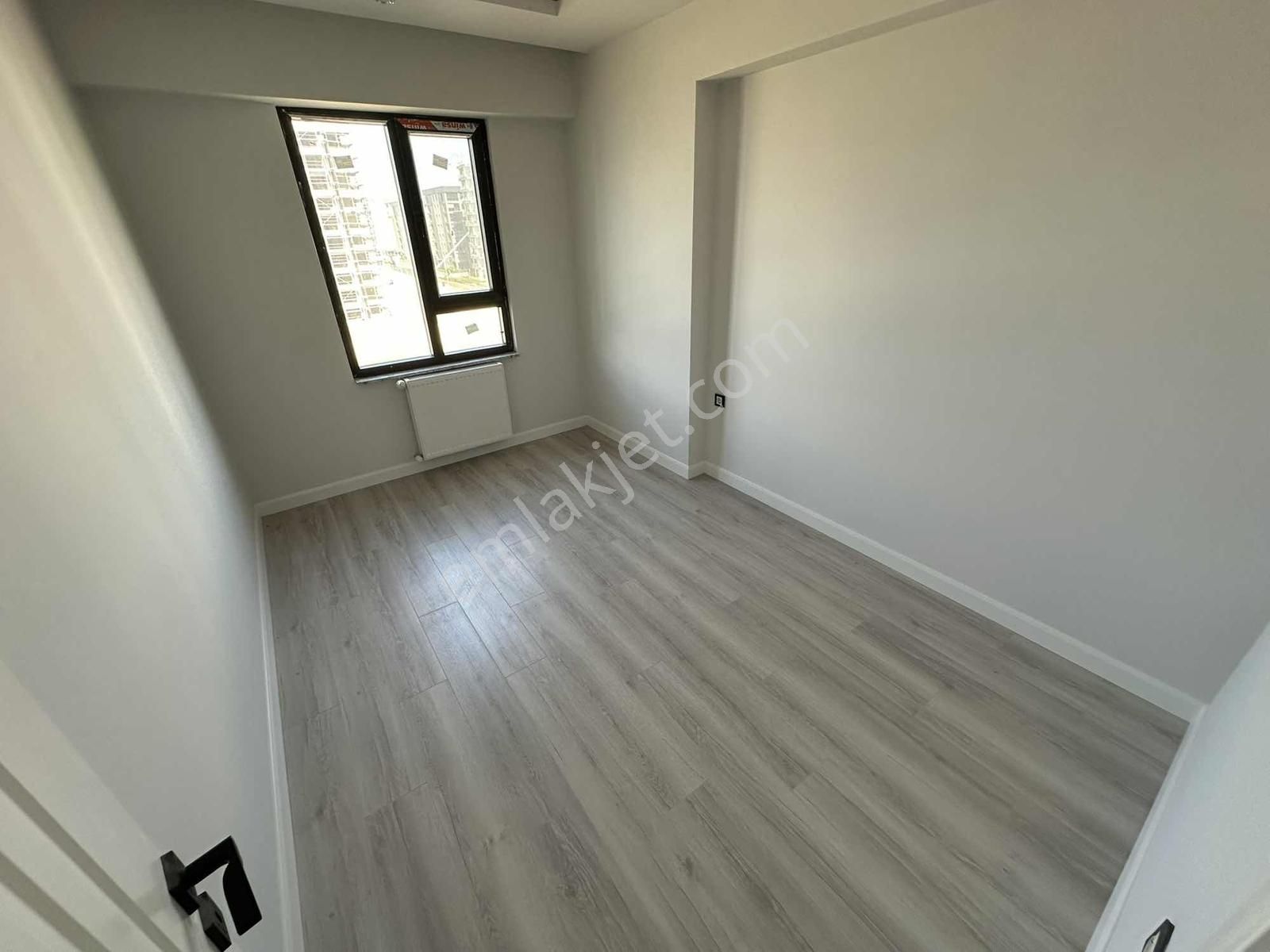 Prestijli Site West Parkta Kiralık Yüzme Havuzlu 3+1 Daire - Görsel 21