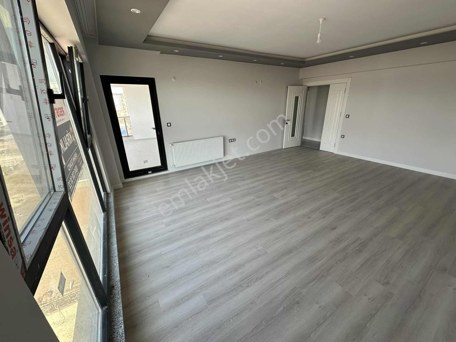 Prestijli Site West Parkta Kiralık Yüzme Havuzlu 3+1 Daire - Görsel 18