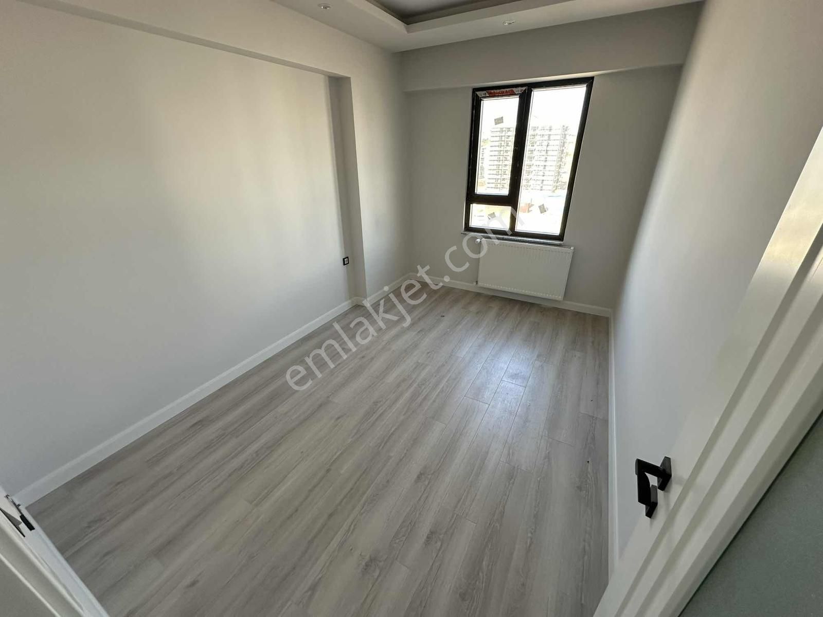 Prestijli Site West Parkta Kiralık Yüzme Havuzlu 3+1 Daire - Görsel 10