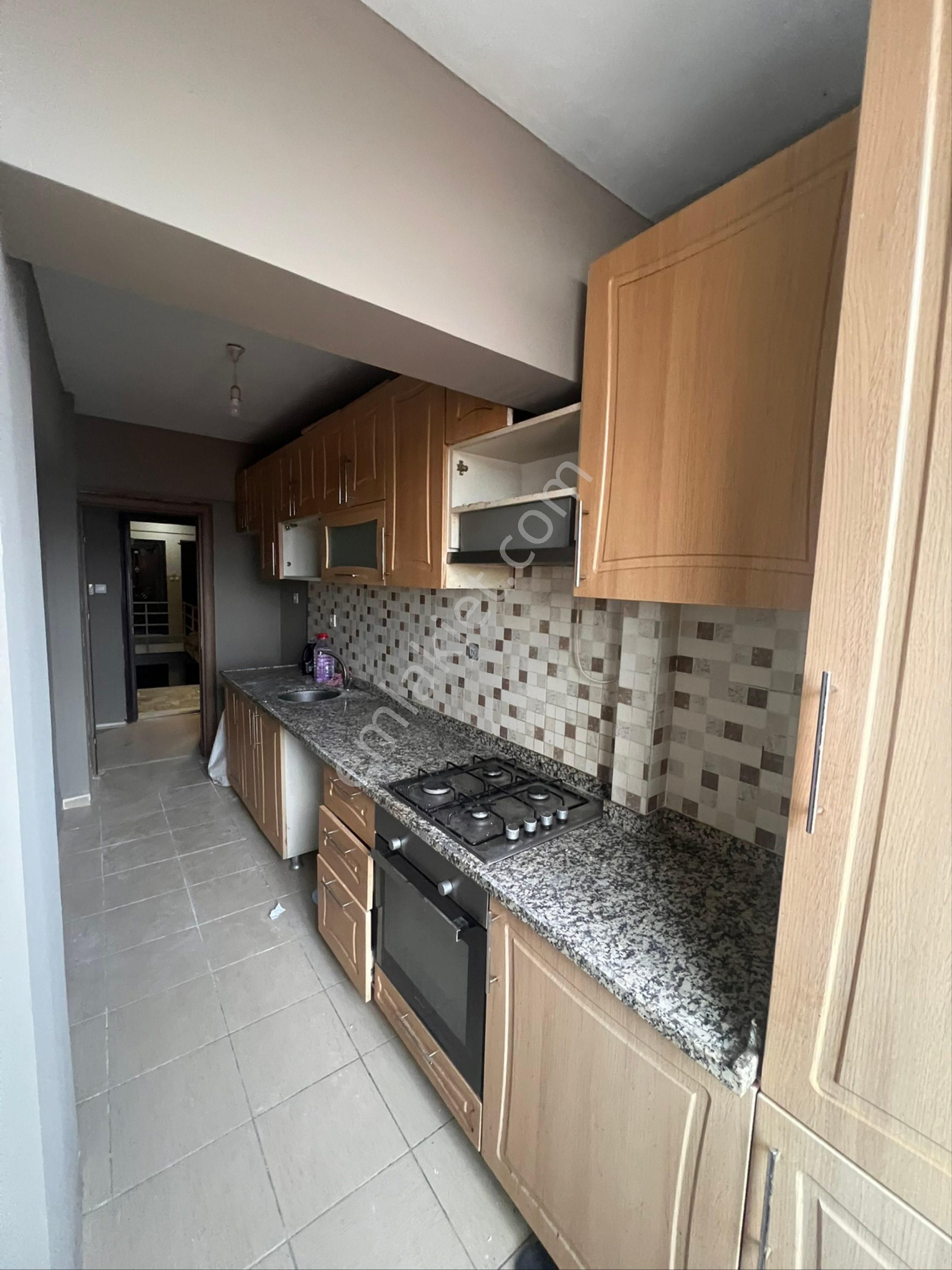 Avcılar Cihangir De 3+1 Ara Kat Kiralık - Görsel 17