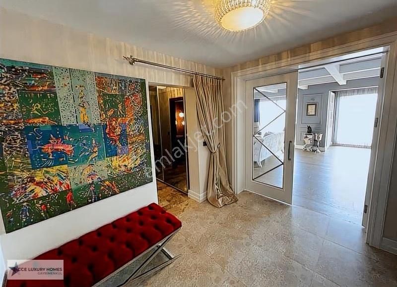 Acarkent'te Özel Güvenlikli Sokakta Satılık Villa - Görsel 12