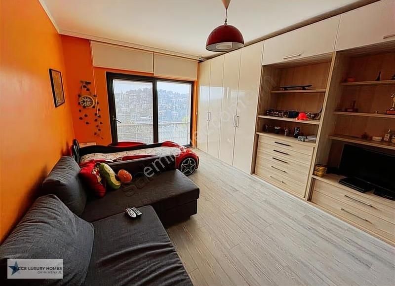 Acarkent'te Özel Güvenlikli Sokakta Satılık Villa - Görsel 18